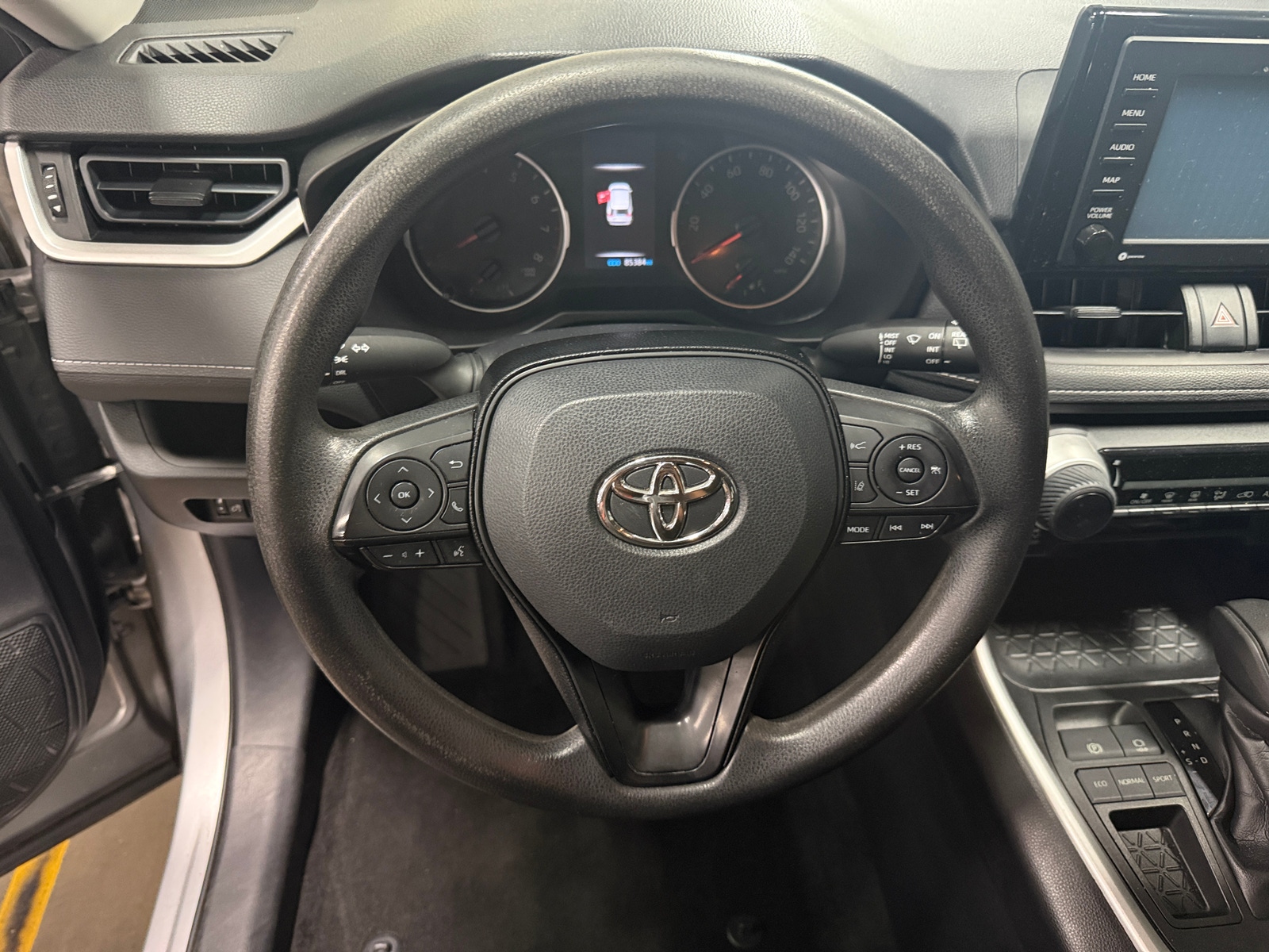 Thumbnail: 2020 Toyota RAV4 - 5