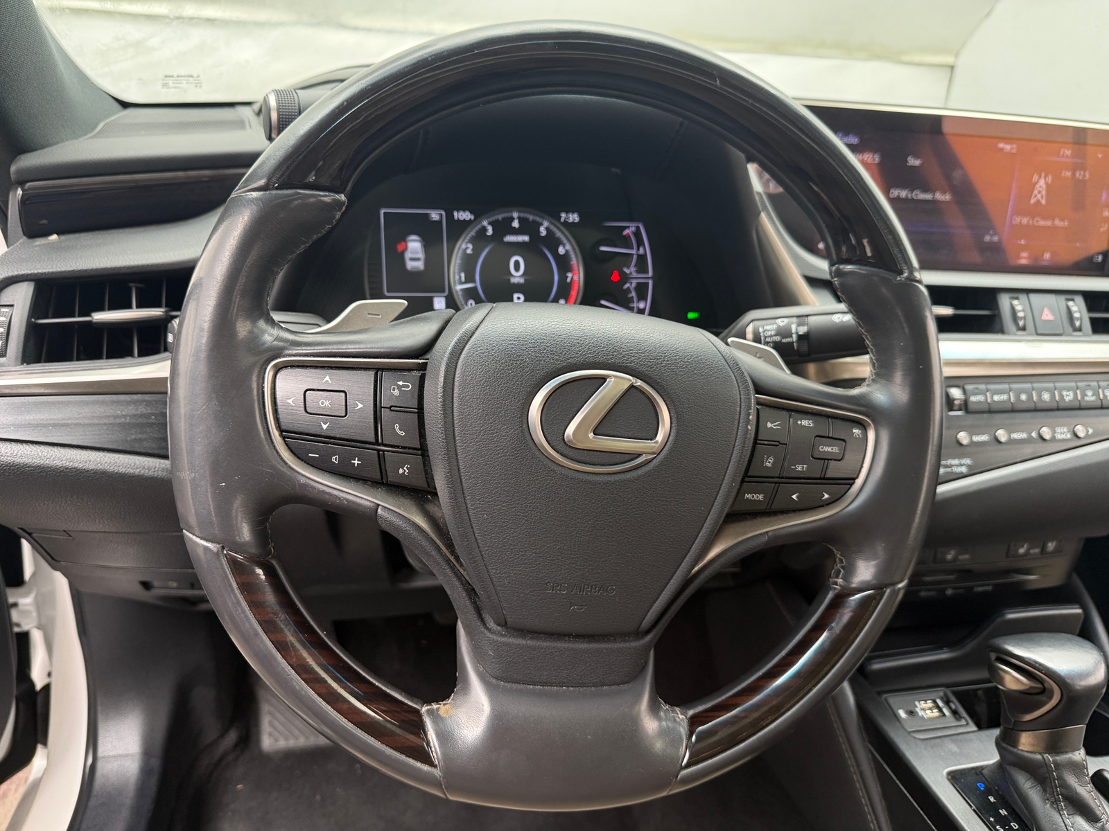 Thumbnail: 2020 Lexus ES - 5