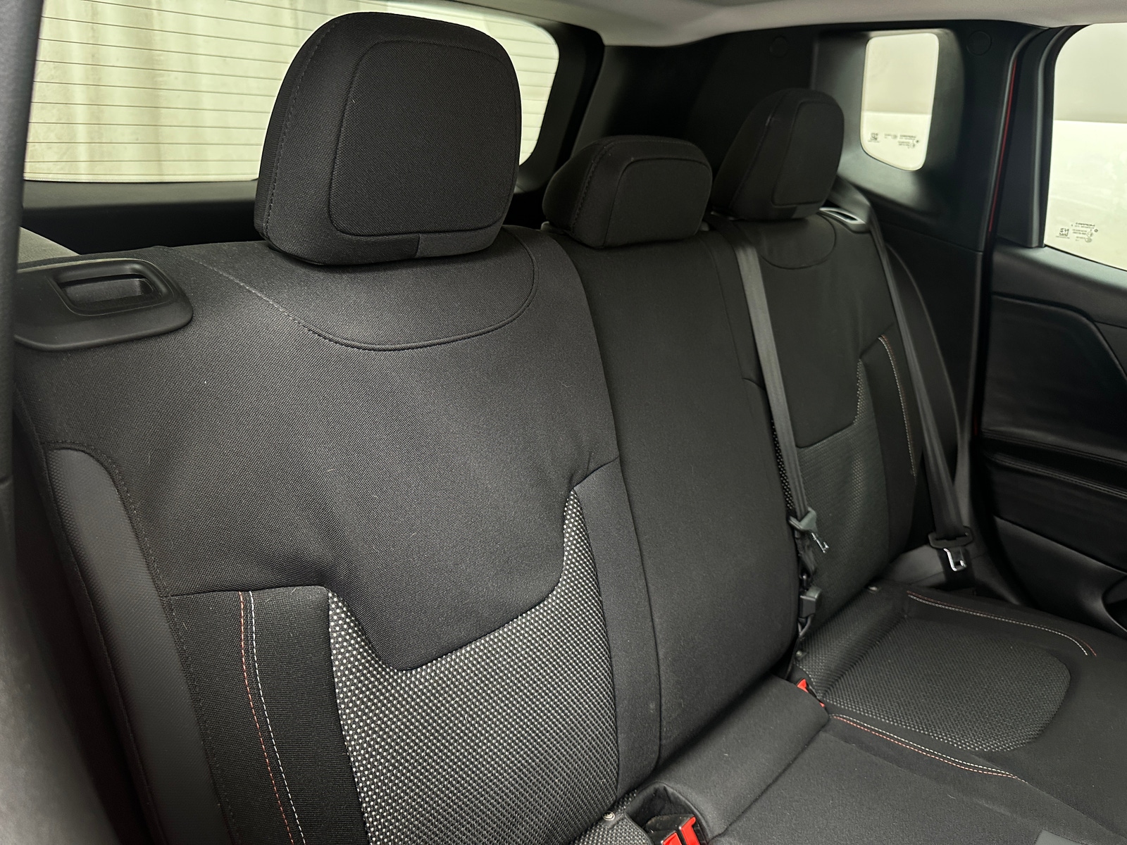 Thumbnail: 2016 Jeep Renegade - 6
