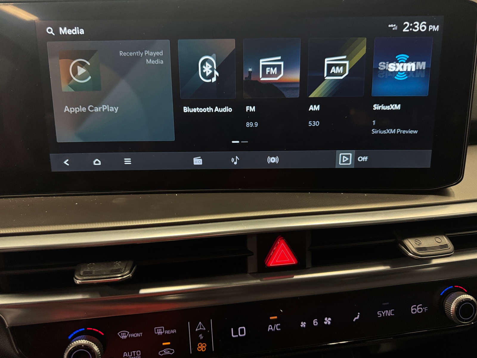 Thumbnail: 2025 Kia Sorento - 3