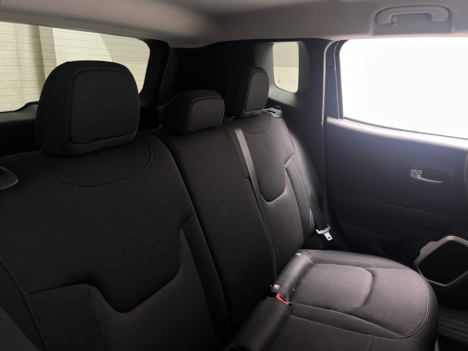 Thumbnail: 2018 Jeep Renegade - 6