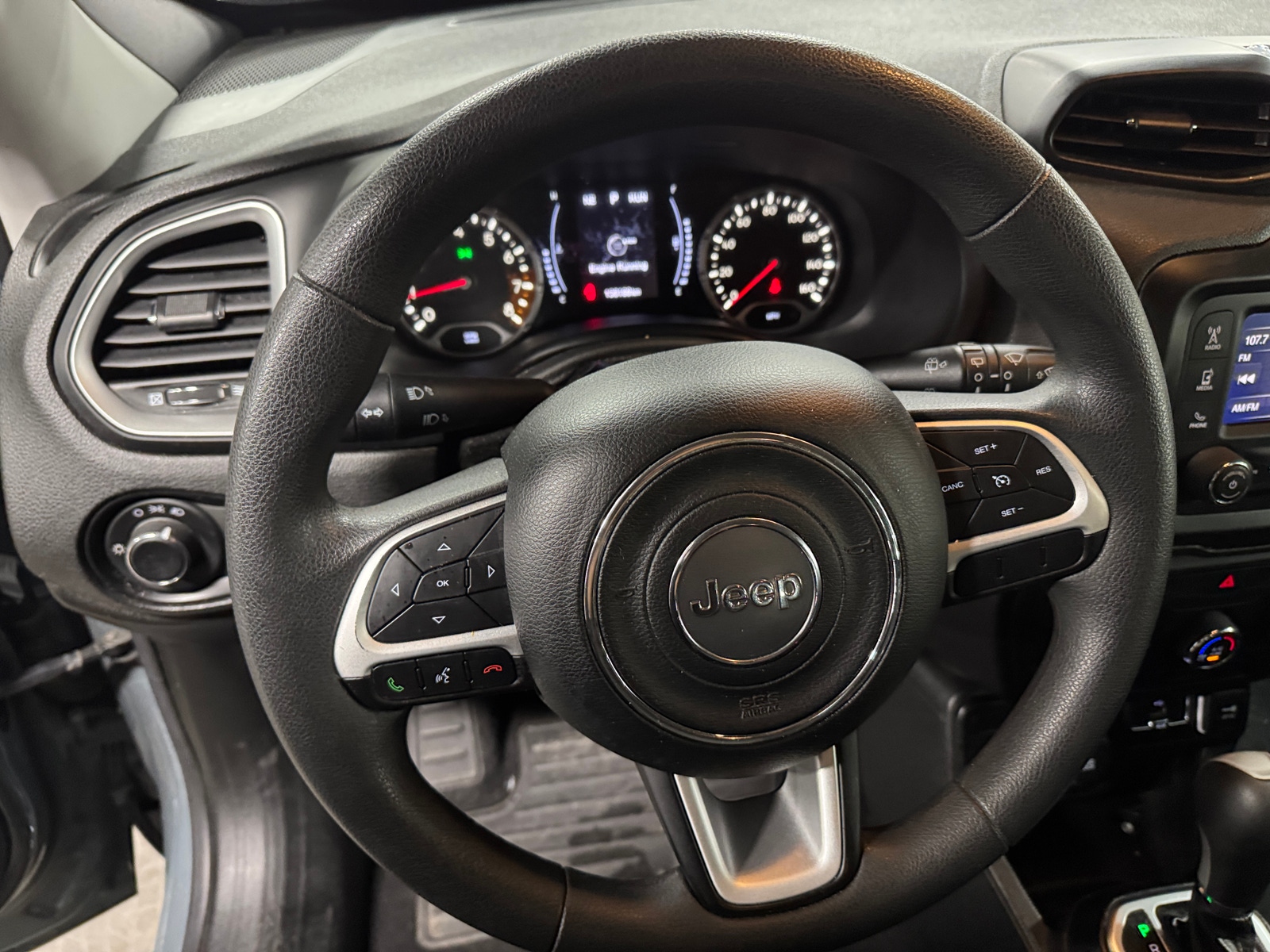 Thumbnail: 2018 Jeep Renegade - 5