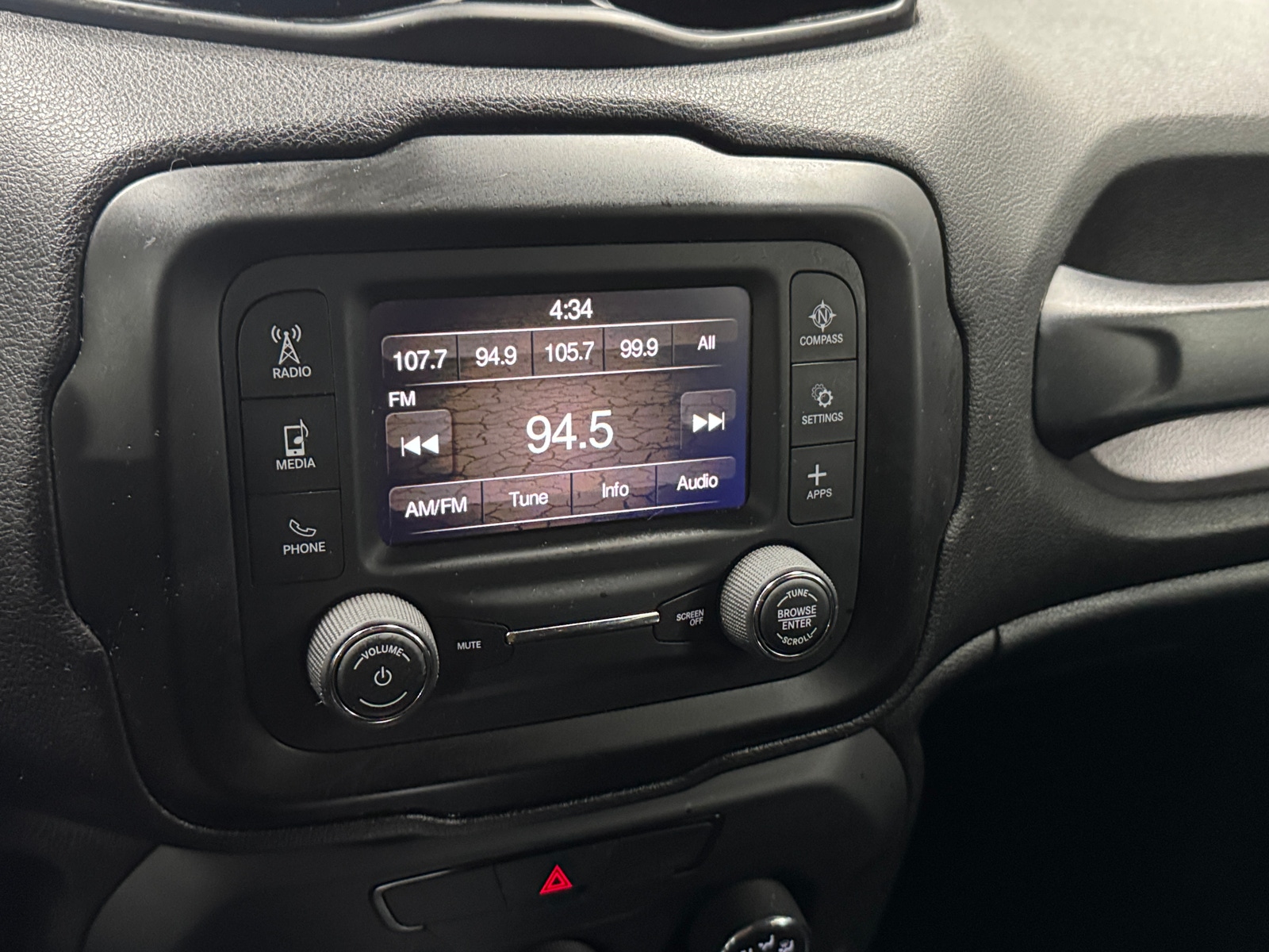 Thumbnail: 2018 Jeep Renegade - 4