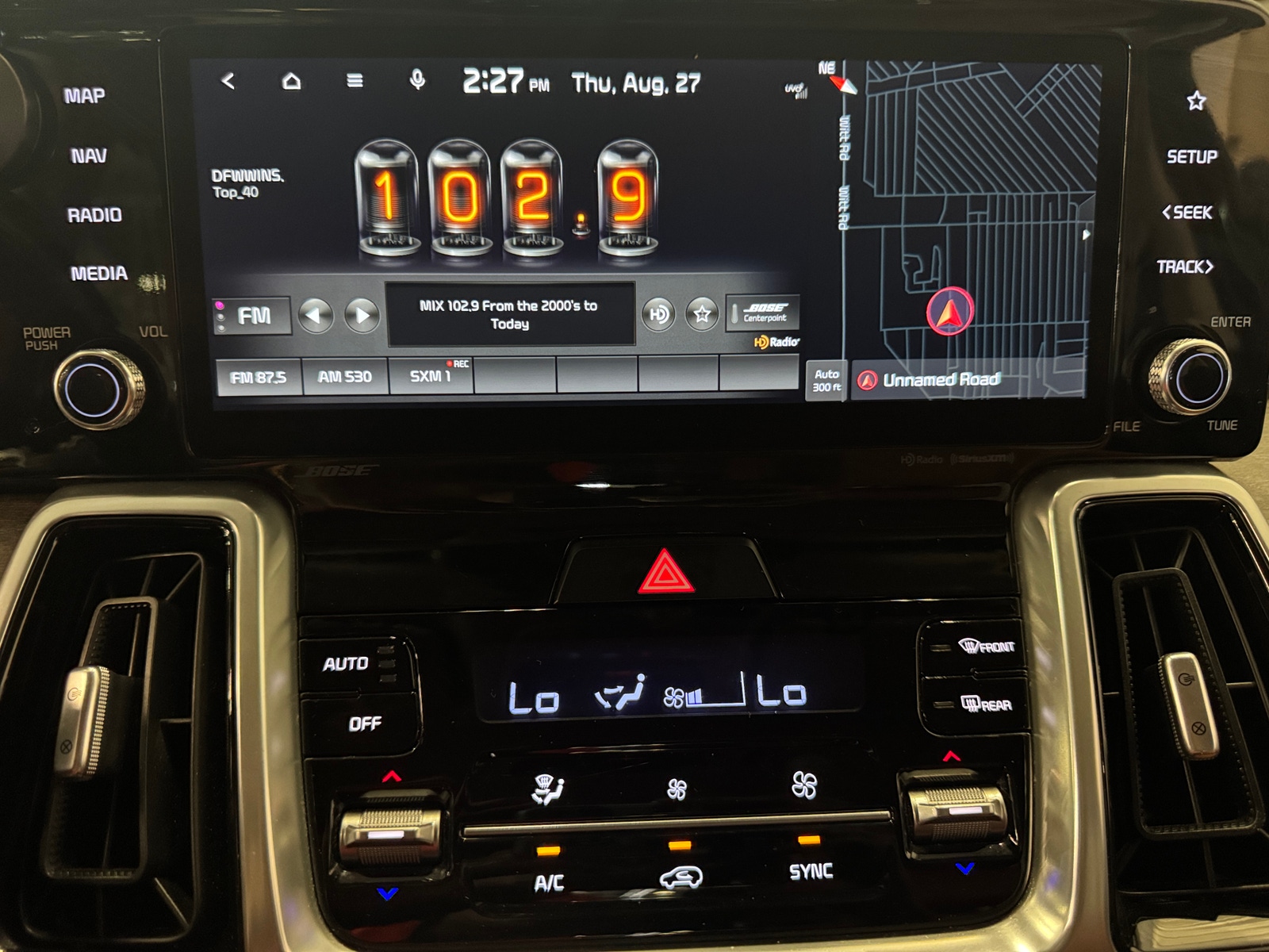 Thumbnail: 2022 Kia Sorento - 3