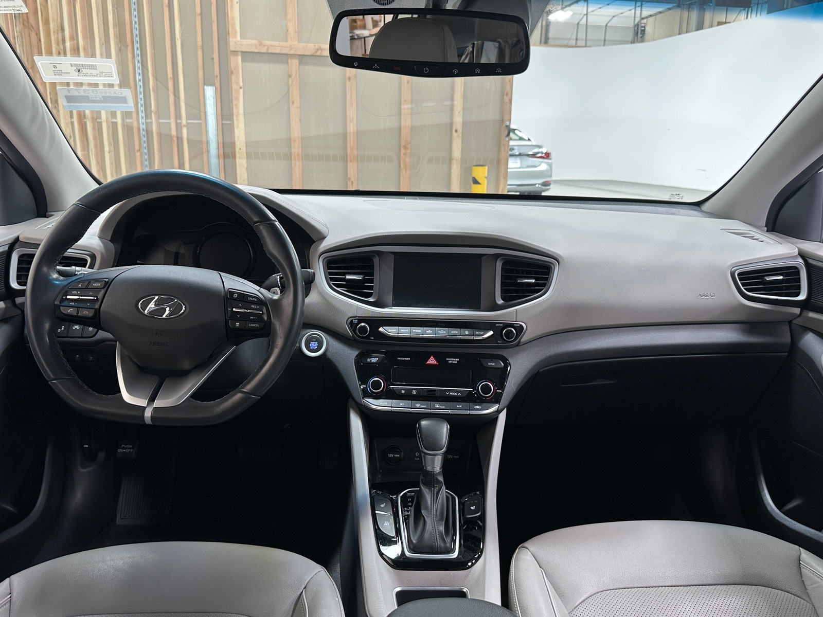 Thumbnail: 2019 Hyundai Ioniq - 2