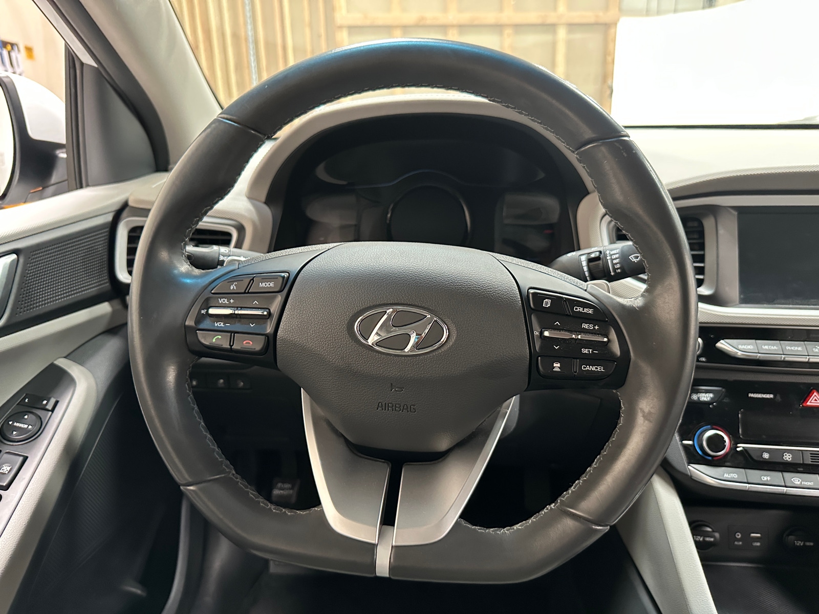 Thumbnail: 2019 Hyundai Ioniq - 4