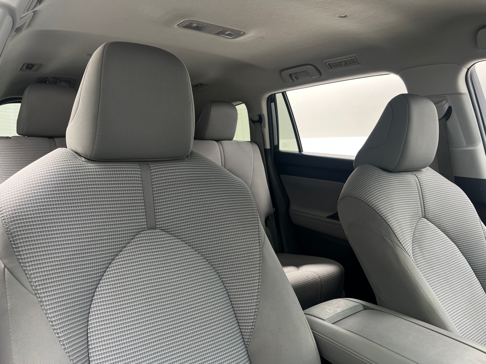 Thumbnail: 2020 Toyota Highlander - 2