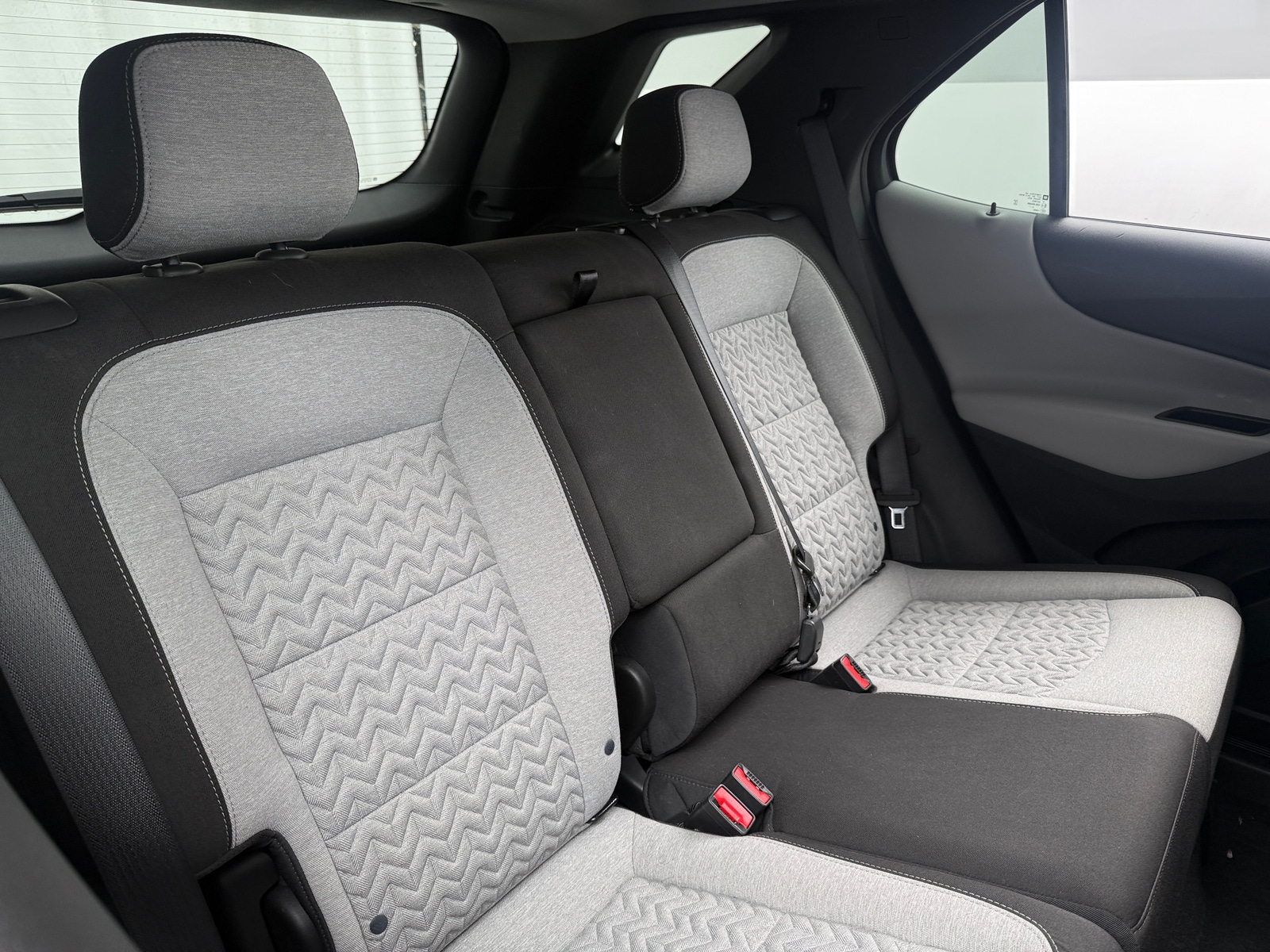 Thumbnail: 2022 Chevrolet Equinox - 6