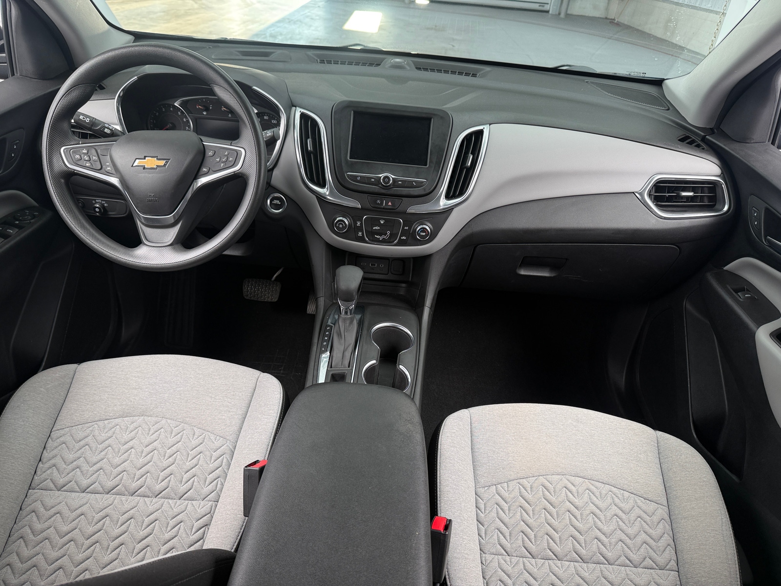 Thumbnail: 2022 Chevrolet Equinox - 3