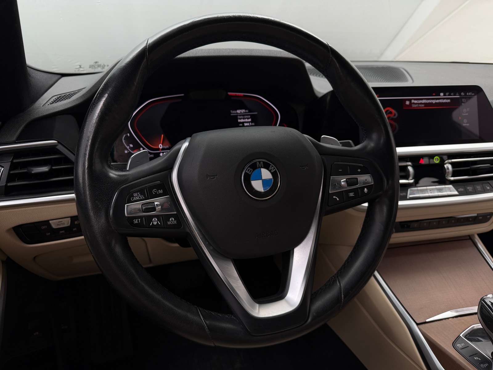 Thumbnail: 2019 BMW 3 Series - 4
