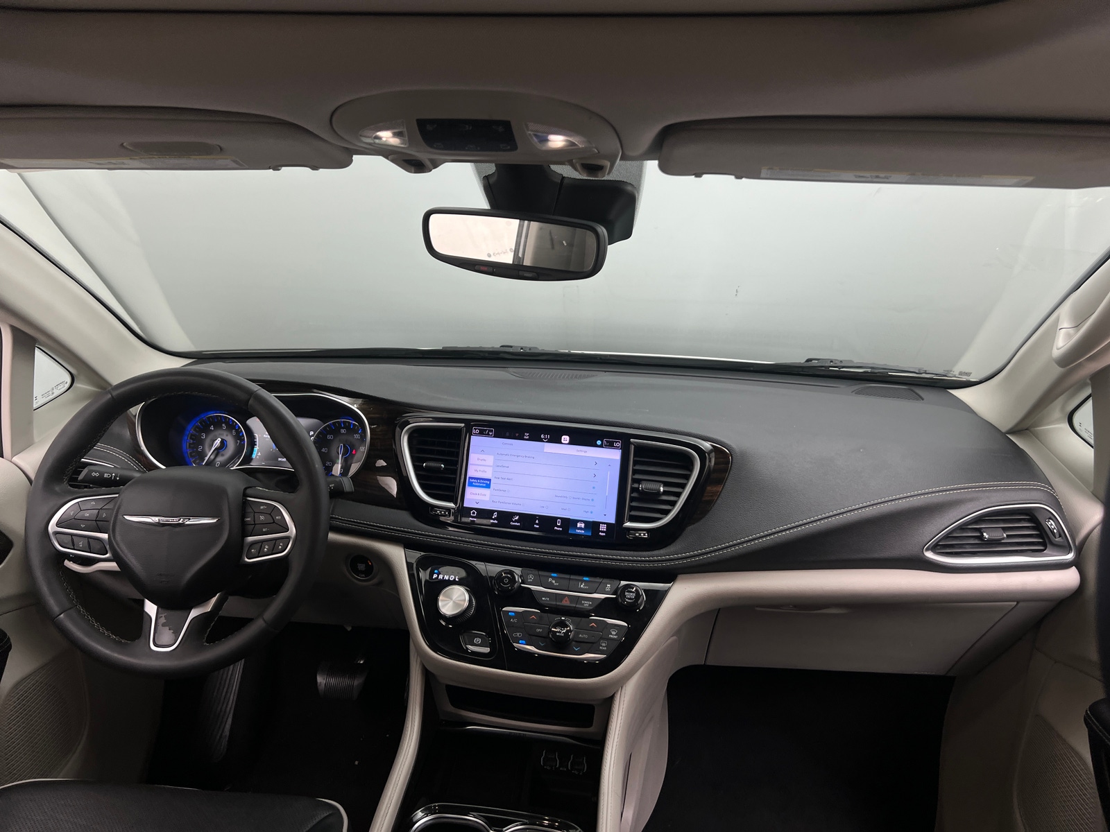 Thumbnail: 2023 Chrysler Pacifica - 2