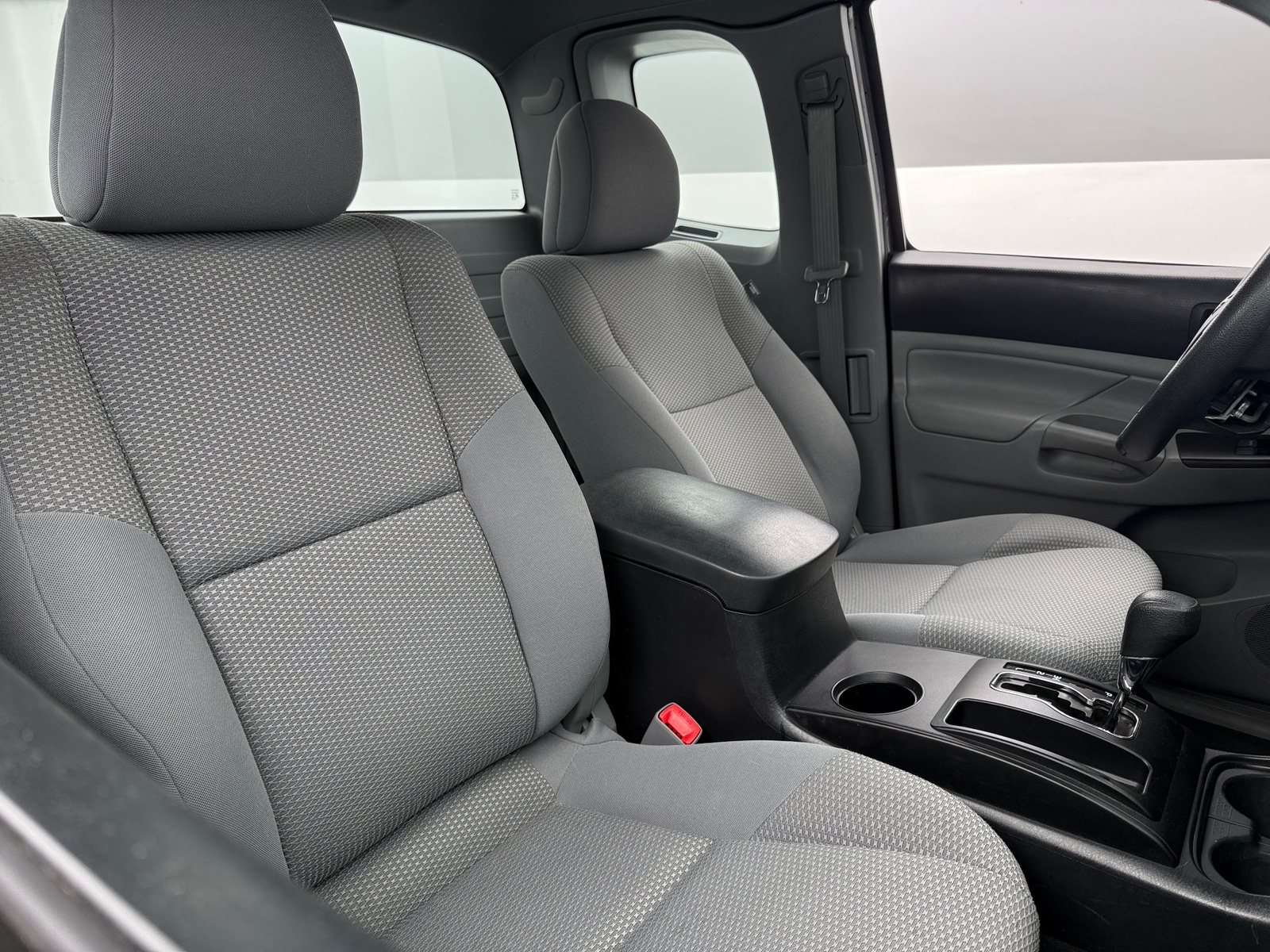 Thumbnail: 2015 Toyota Tacoma - 2