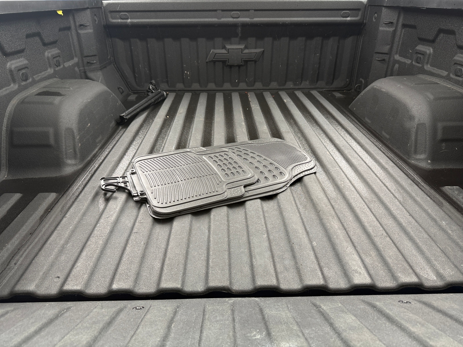 Thumbnail: 2020 Chevrolet Silverado 1500 - 7