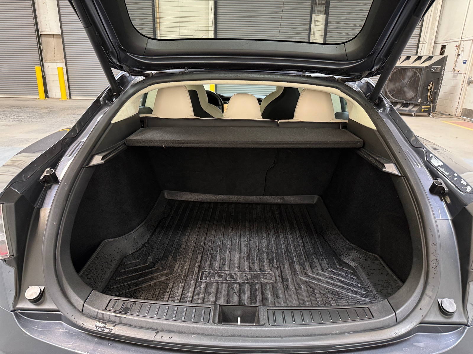 Thumbnail: 2019 Tesla Model S - 6