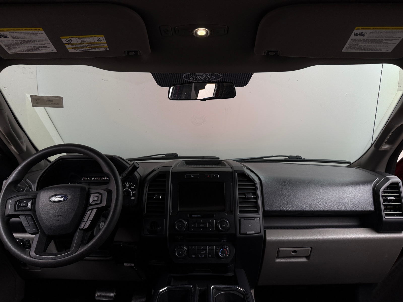 Thumbnail: 2018 Ford Econoline - 3