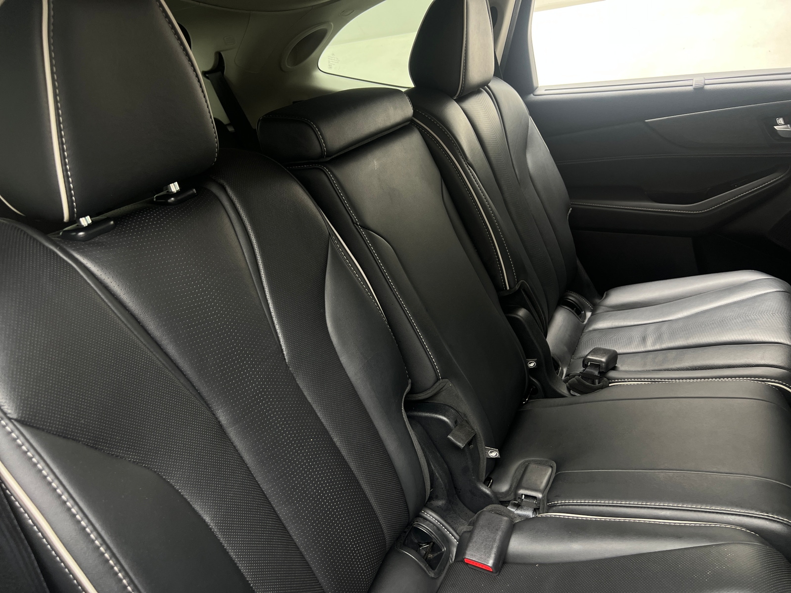 Thumbnail: 2022 Acura MDX - 5