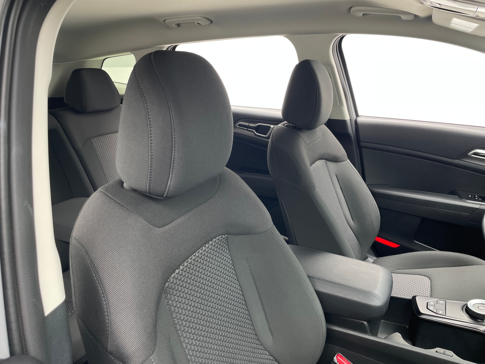 Thumbnail: 2026 Kia Sportage - 2