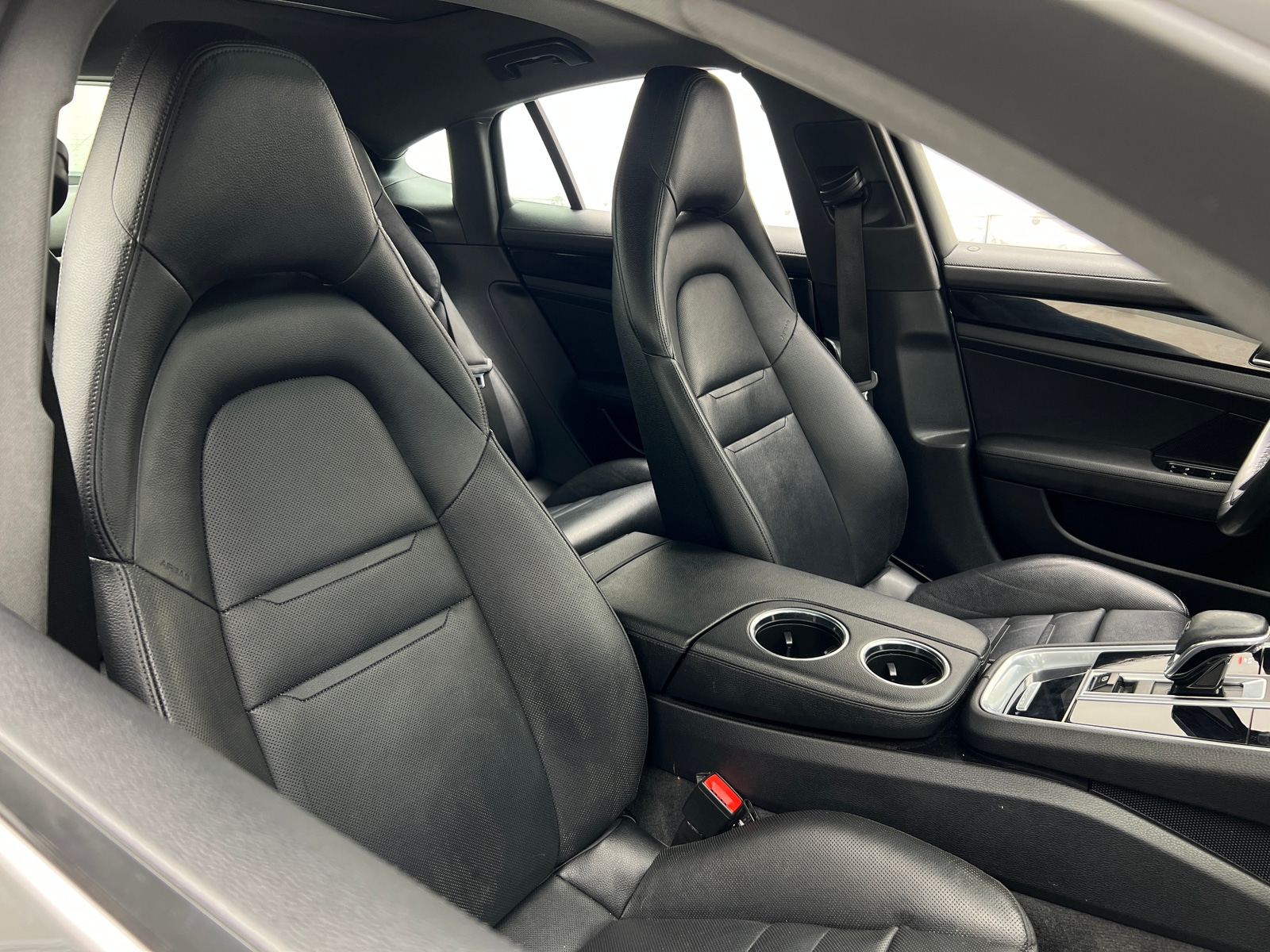 Thumbnail: 2018 Porsche Panamera - 2