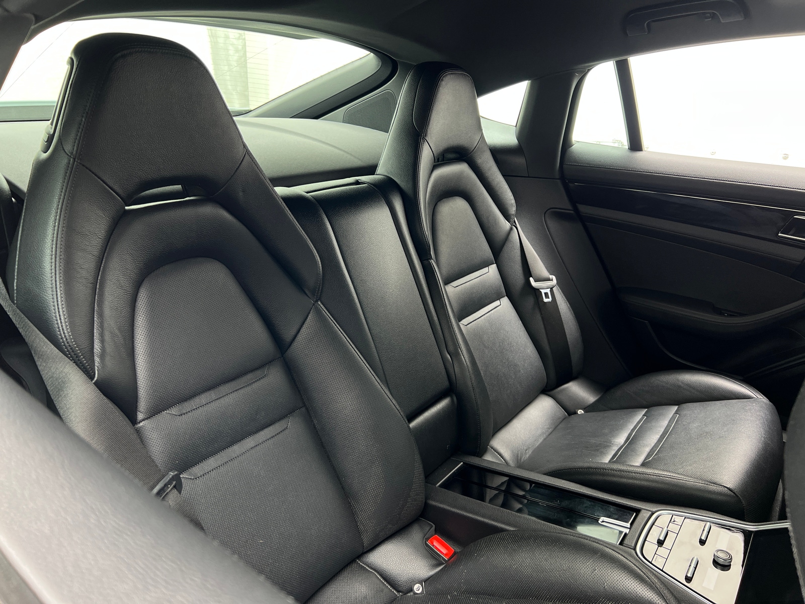 Thumbnail: 2018 Porsche Panamera - 6