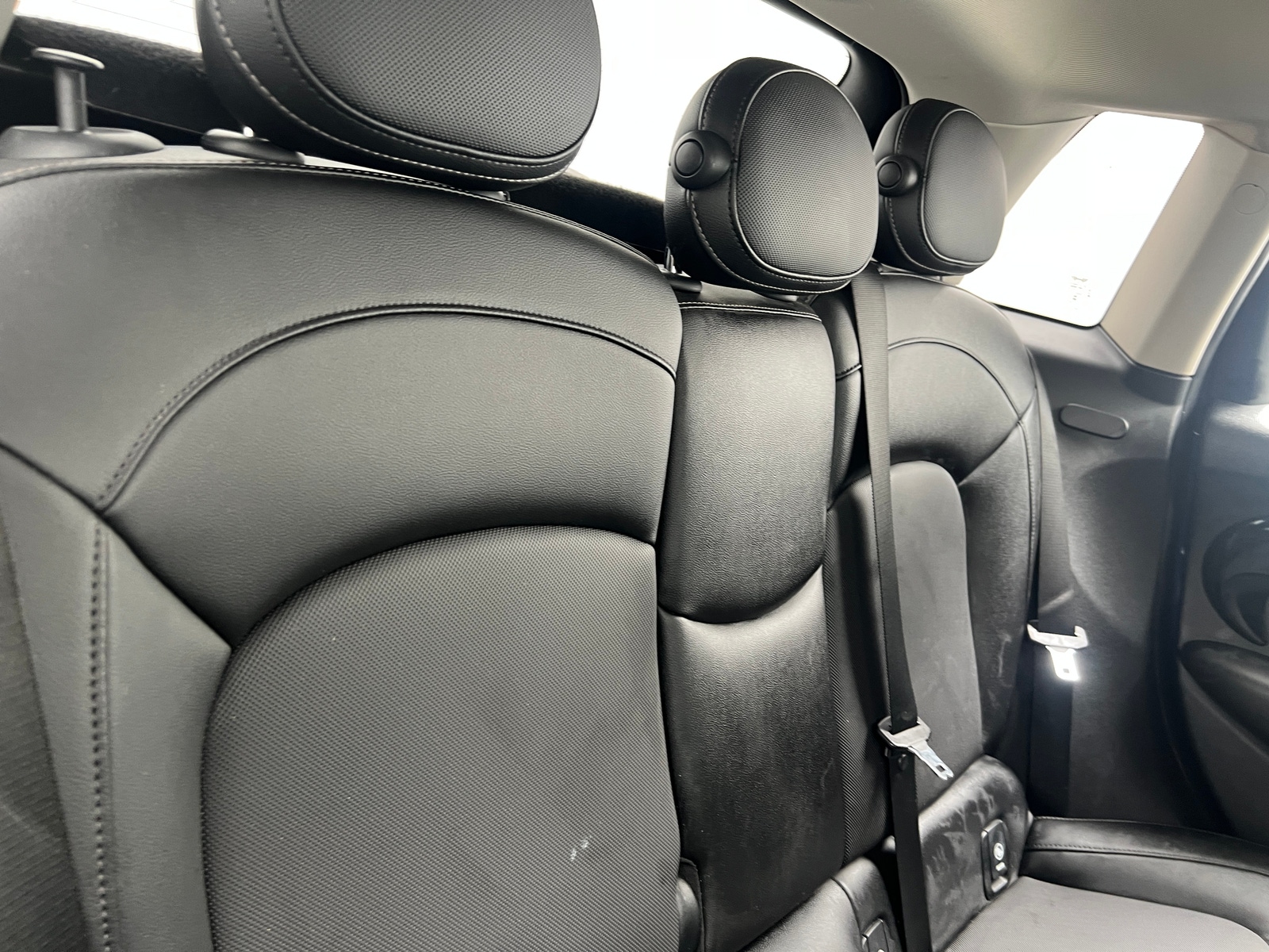 Thumbnail: 2016 MINI Cooper Hardtop - 5