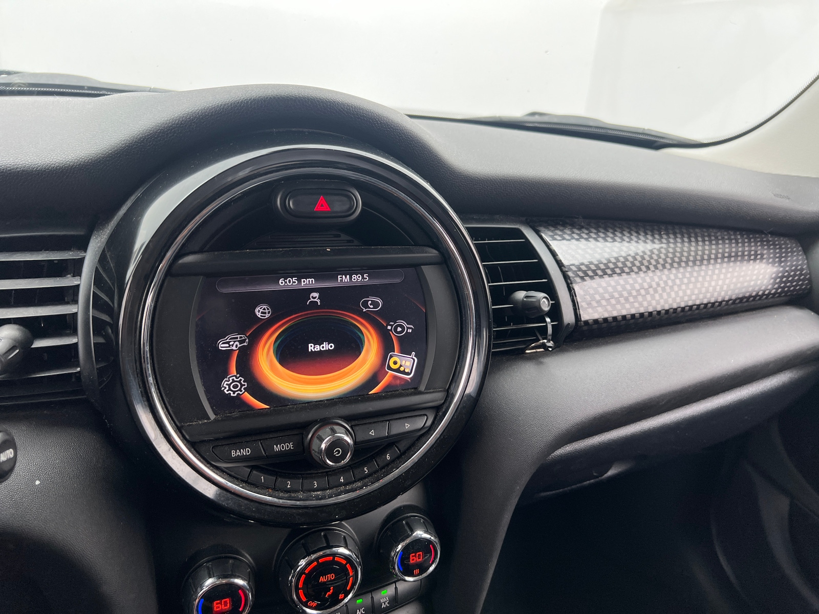 Thumbnail: 2016 MINI Cooper Hardtop - 3