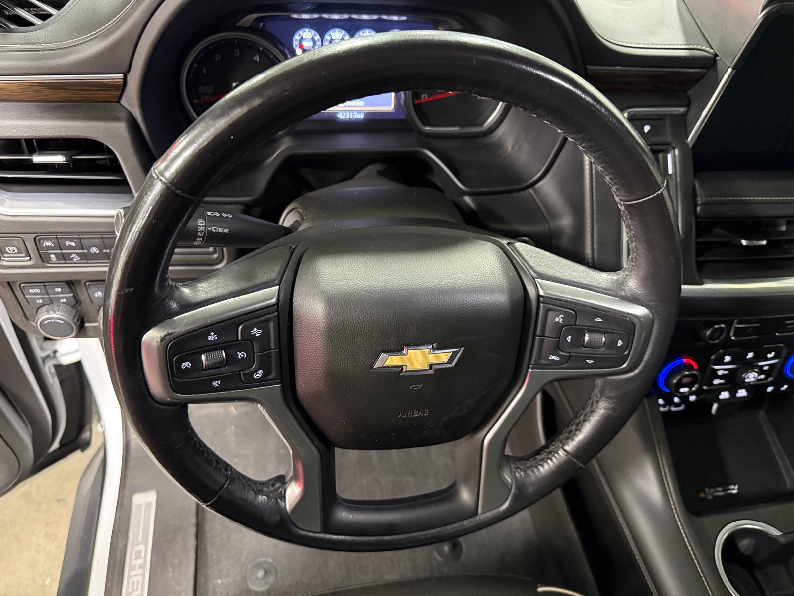 Thumbnail: 2021 Chevrolet Tahoe - 4