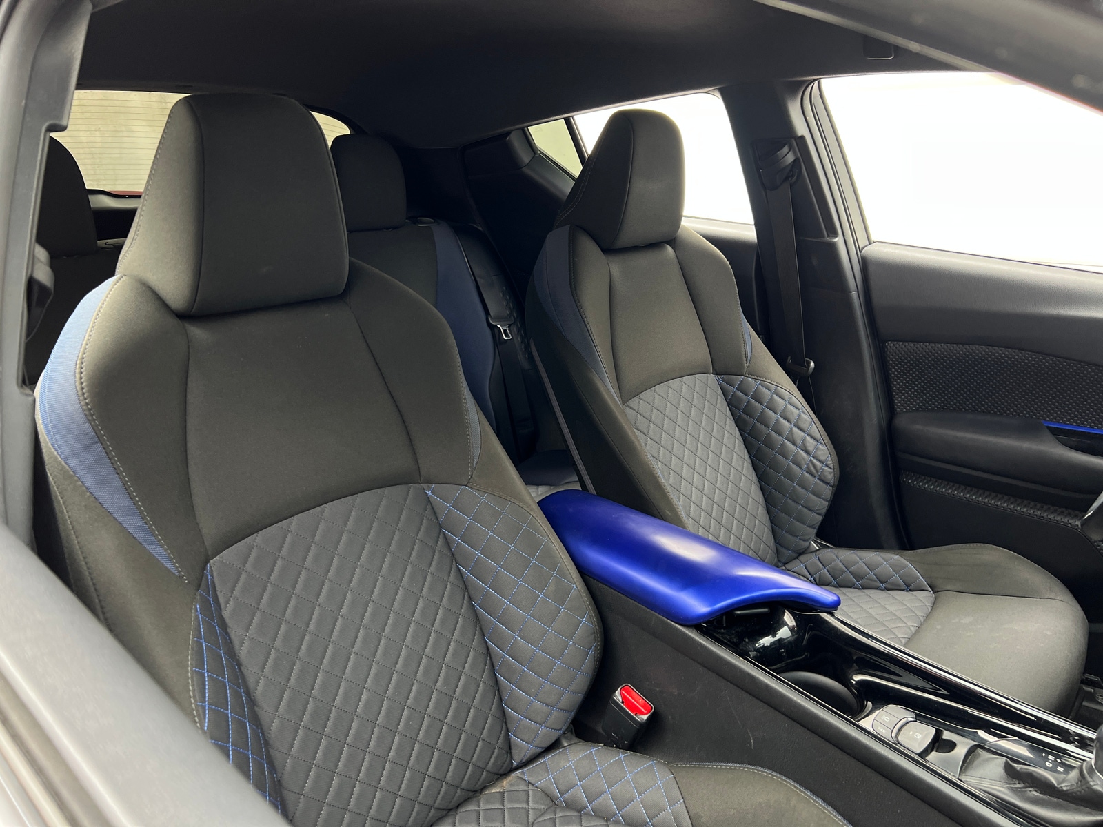 Thumbnail: 2020 Toyota C-HR - 2