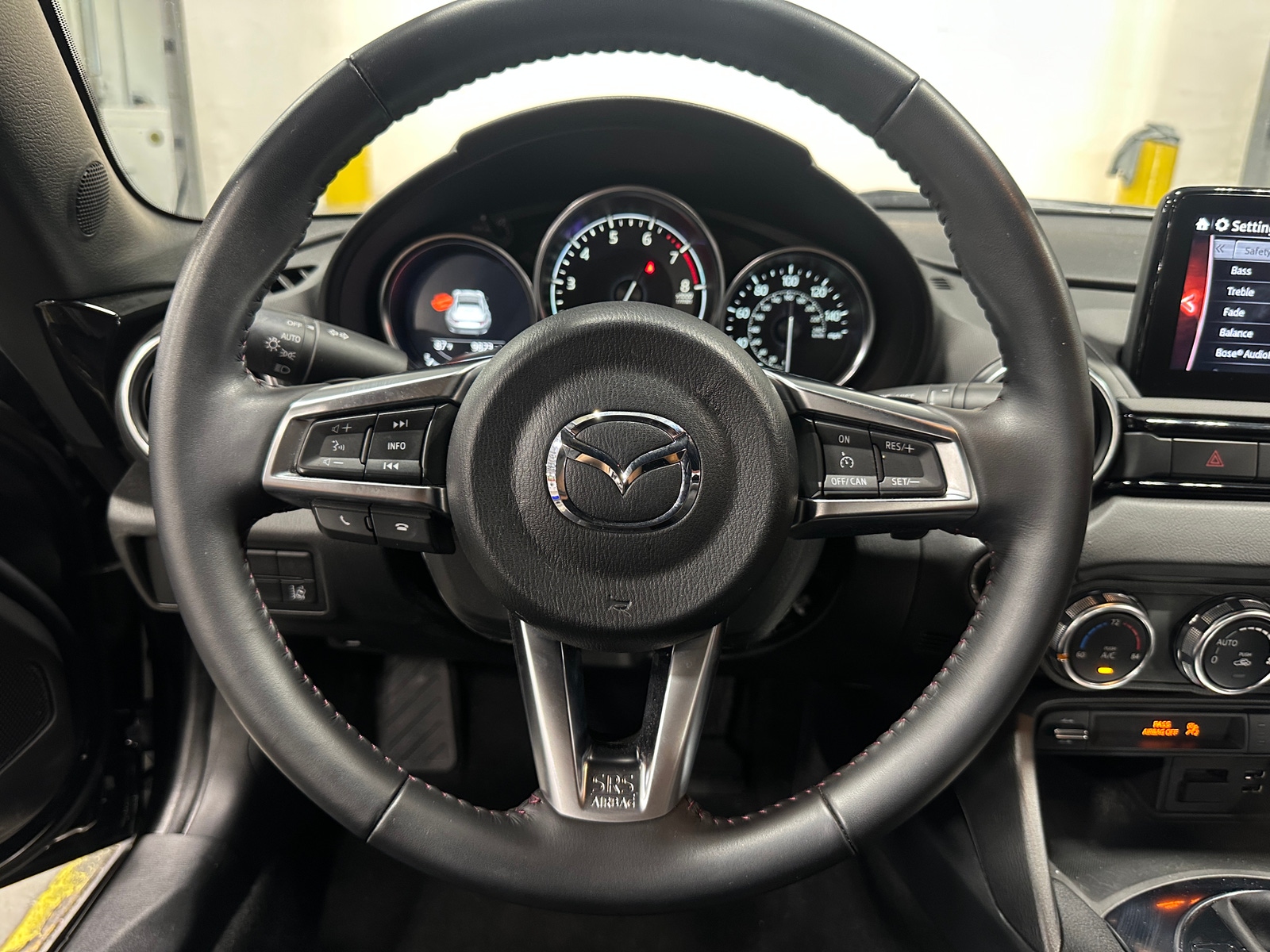 Thumbnail: 2018 Mazda MX-5 Miata - 4
