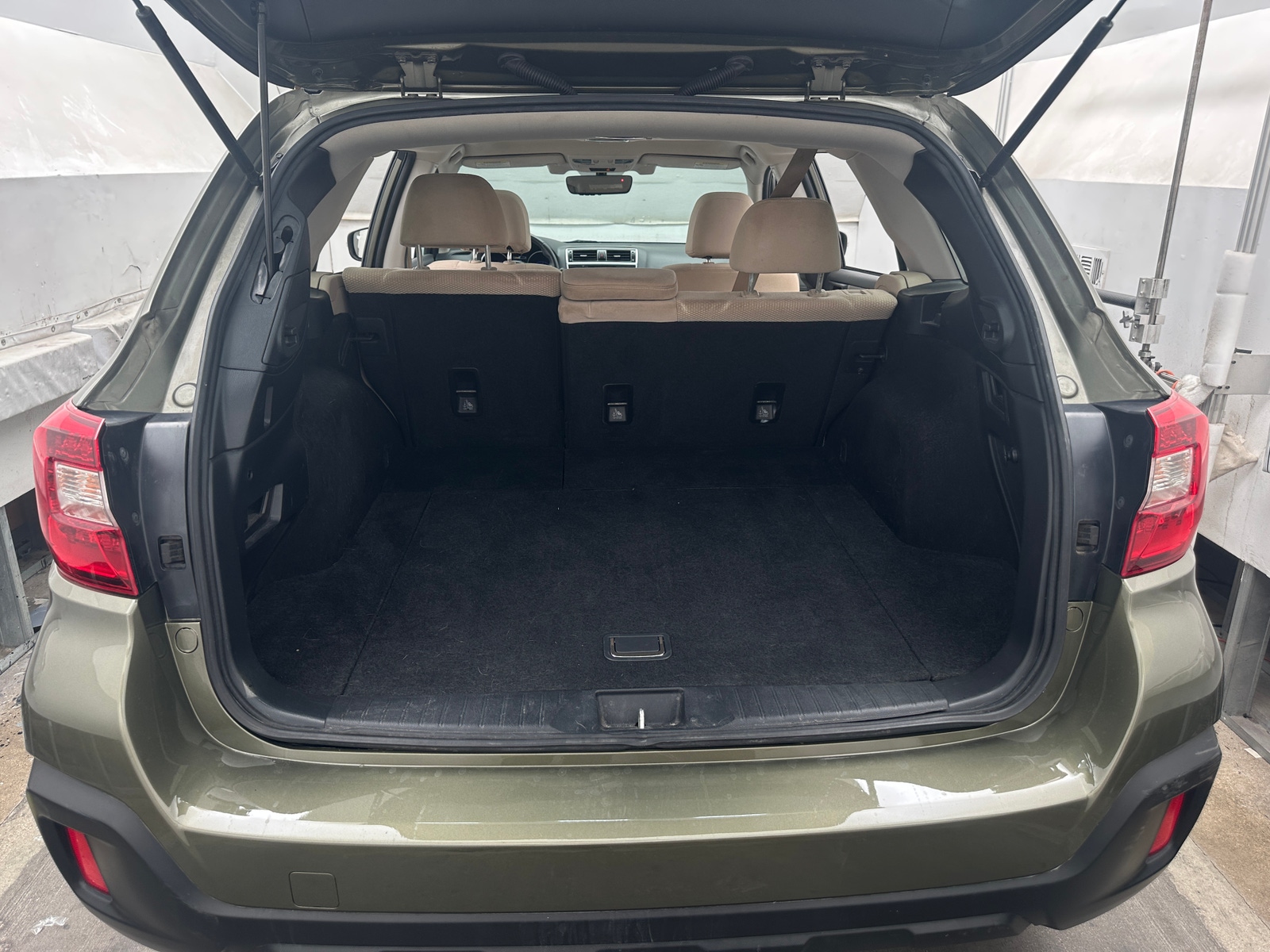 Thumbnail: 2018 Subaru Outback - 7