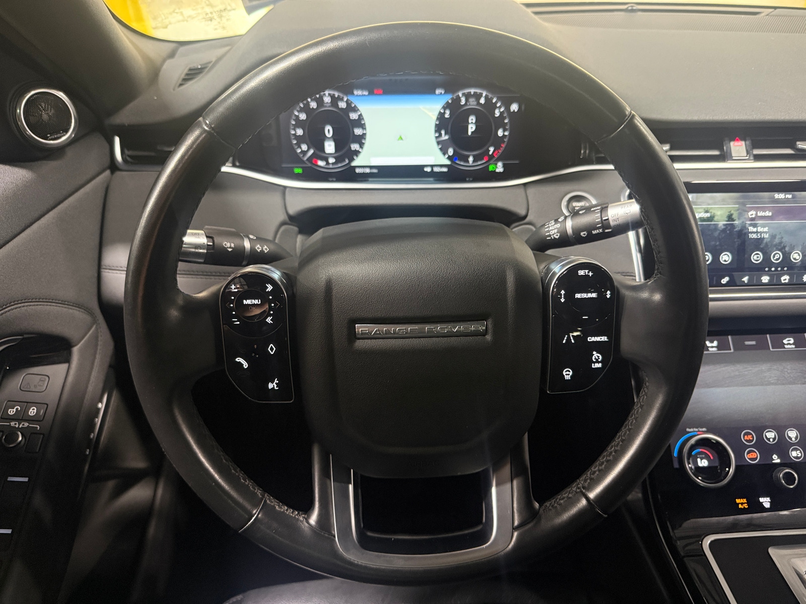 Thumbnail: 2020 Land Rover Range Rover Evoque - 4