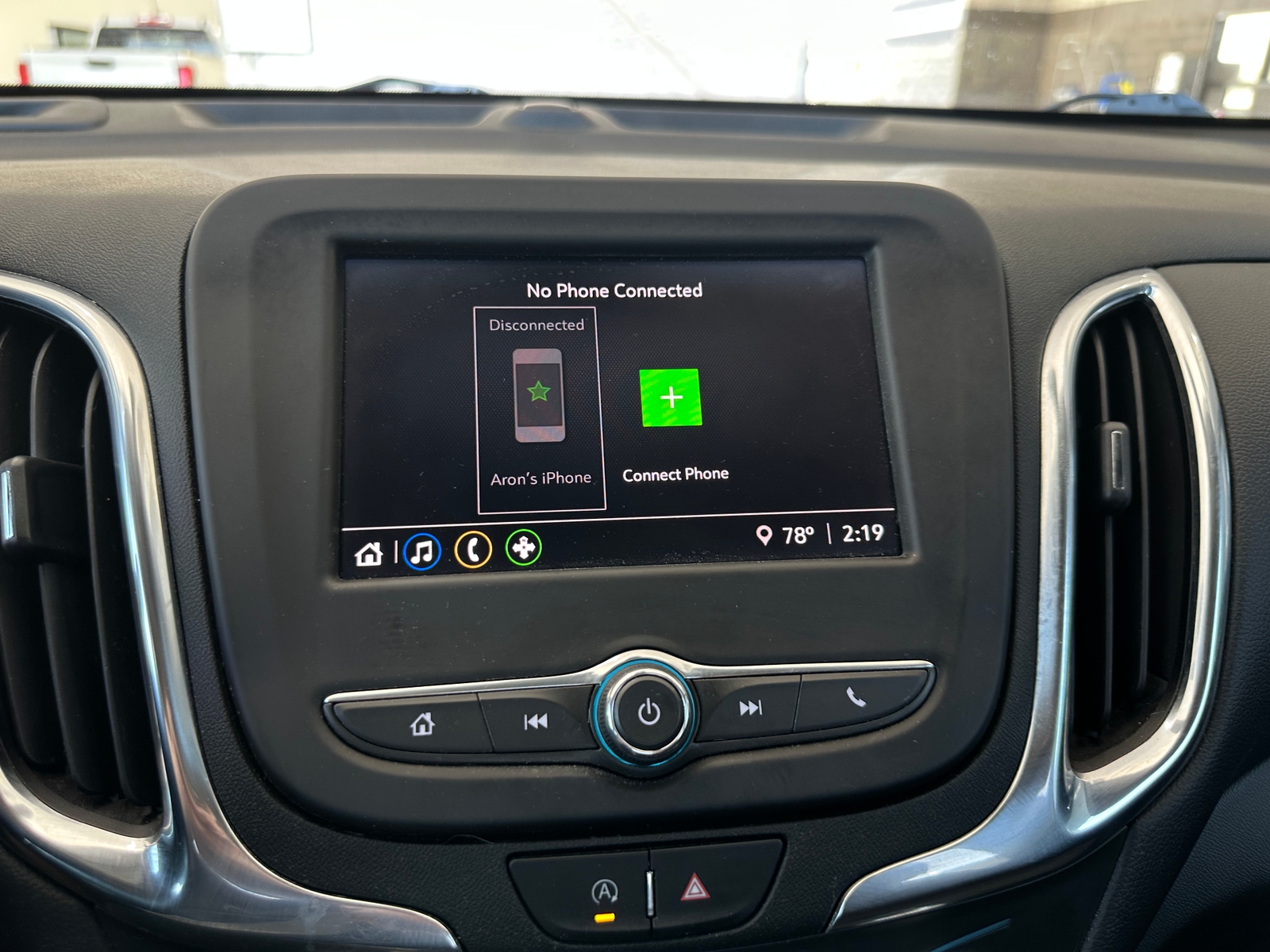 Thumbnail: 2022 Chevrolet Equinox - 4
