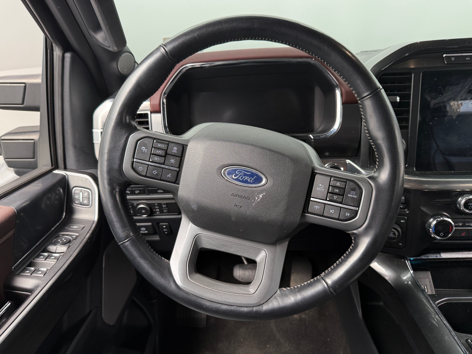 Thumbnail: 2021 Ford Econoline - 4