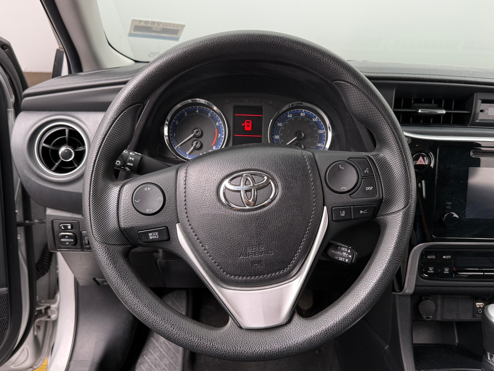 Thumbnail: 2018 Toyota Corolla - 5