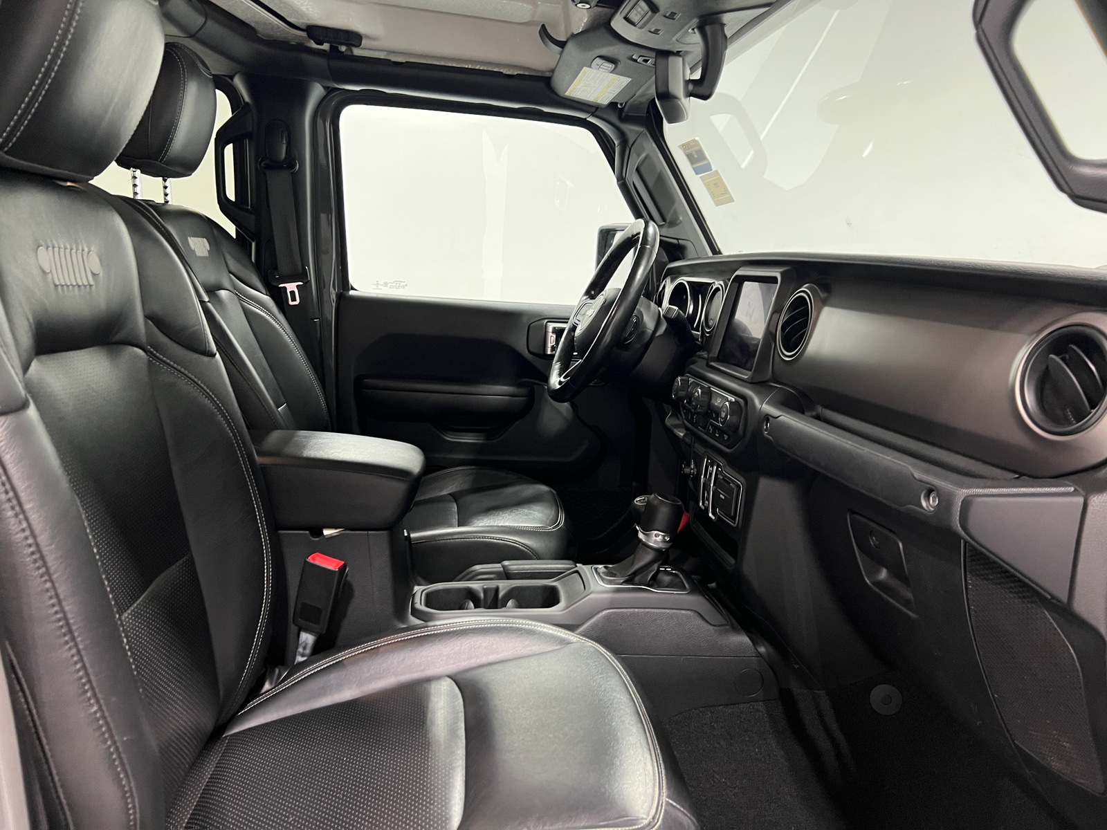 Thumbnail: 2021 Jeep Gladiator - 2
