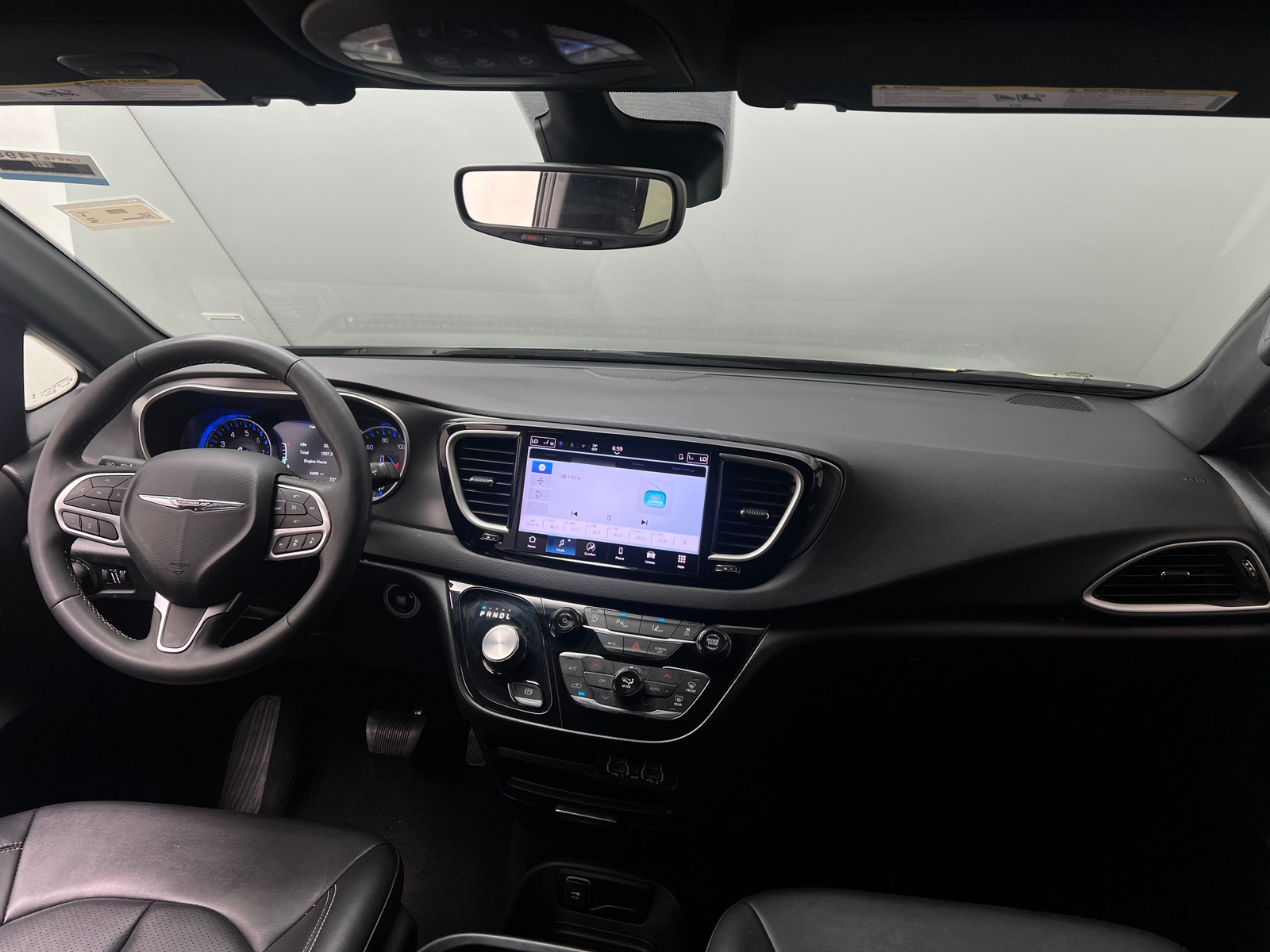 Thumbnail: 2025 Chrysler Pacifica - 2