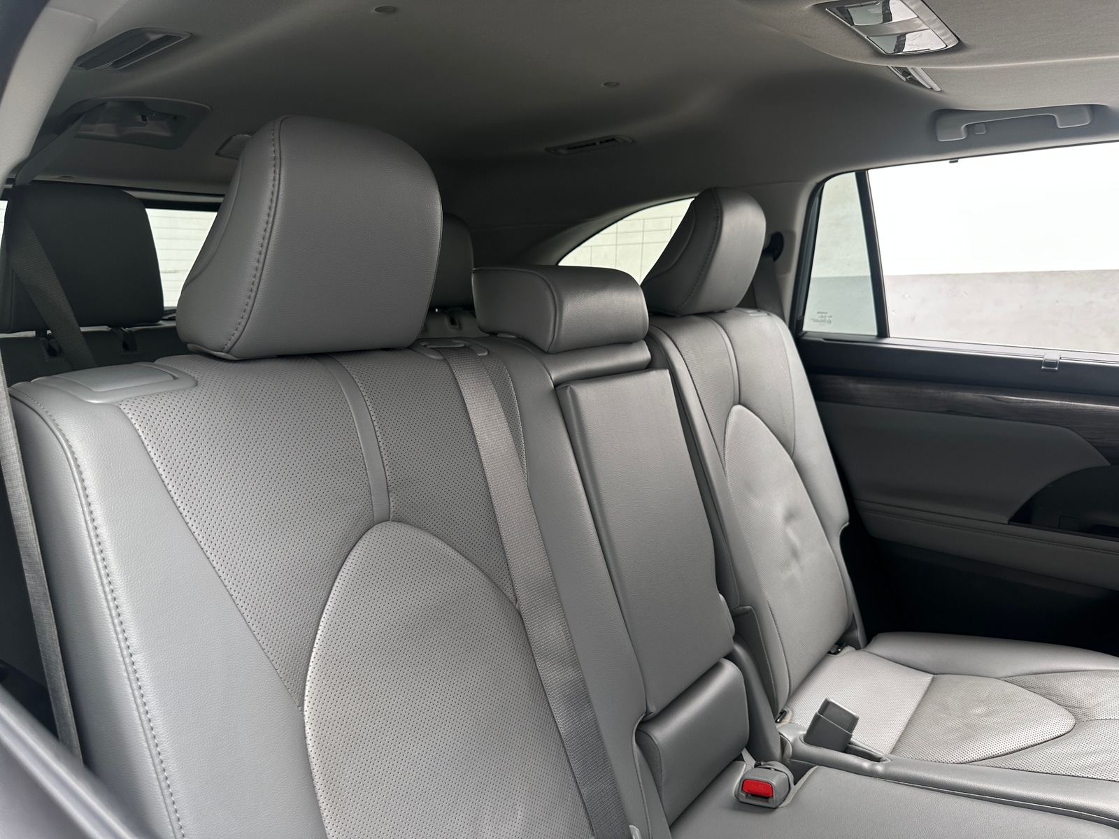 Thumbnail: 2023 Toyota Highlander - 5