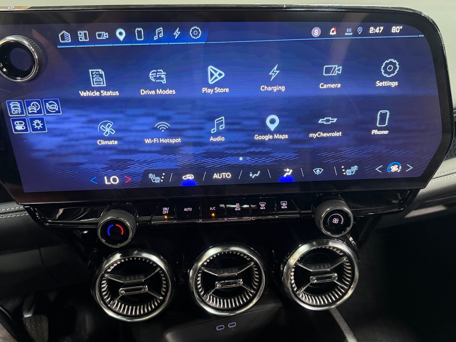 Thumbnail: 2024 Chevrolet Blazer EV - 3