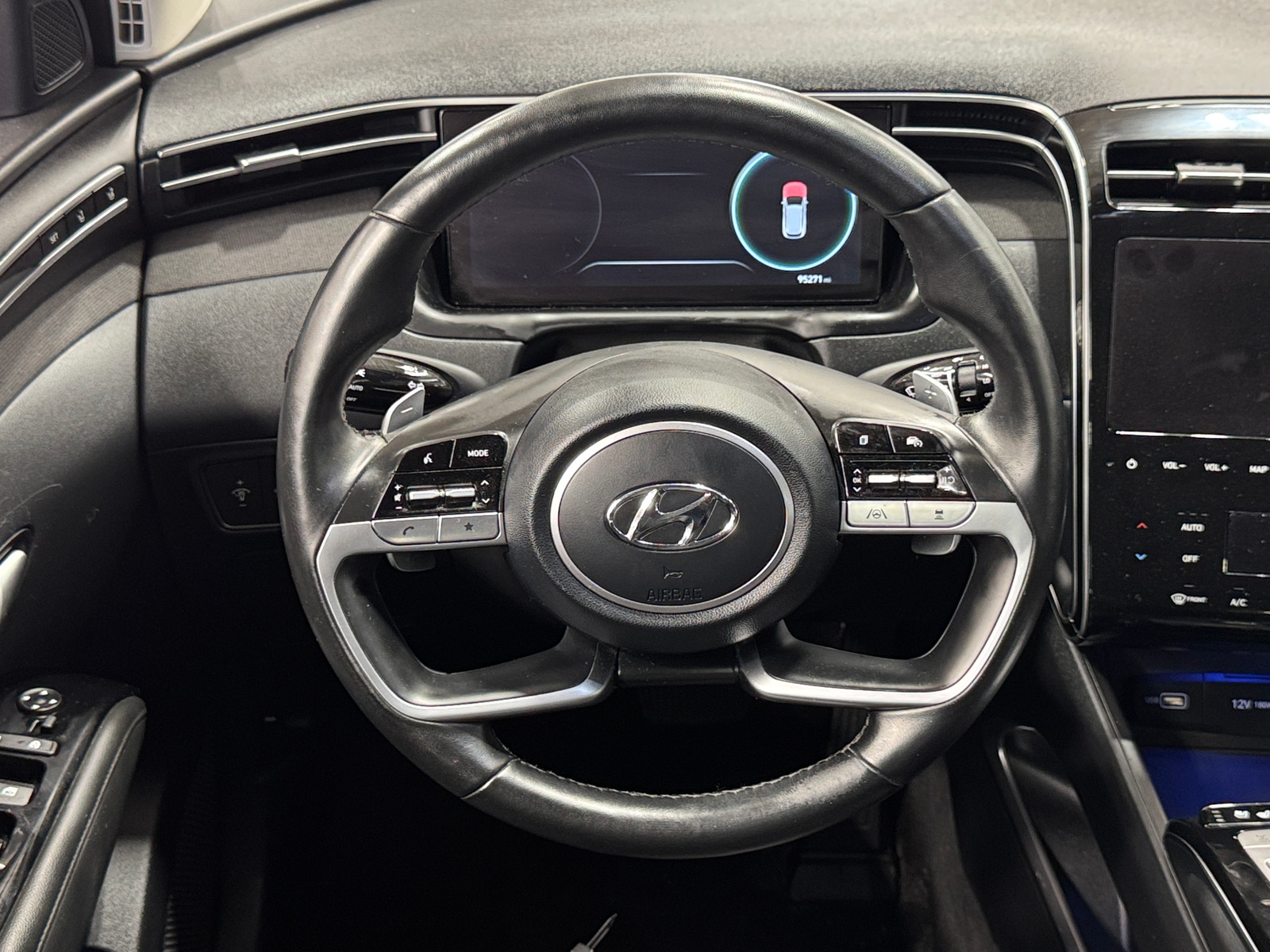 Thumbnail: 2023 Hyundai Tucson - 4