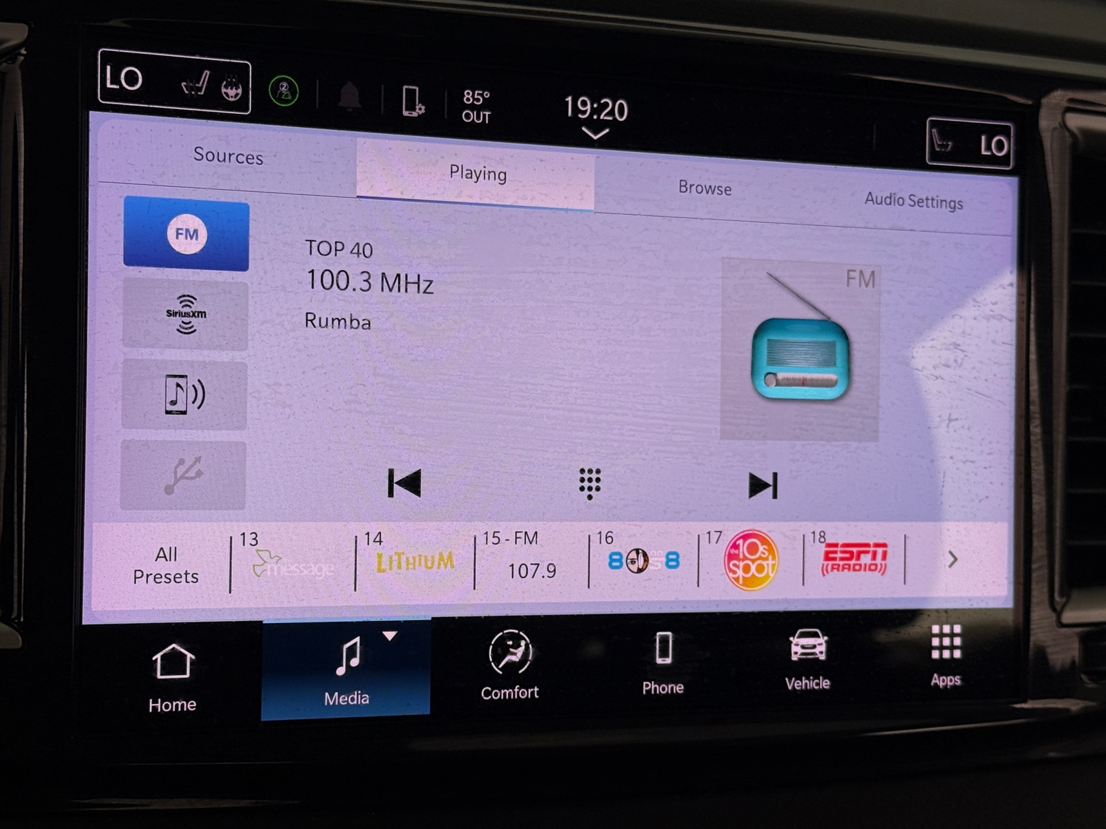 Thumbnail: 2024 Chrysler Pacifica - 3
