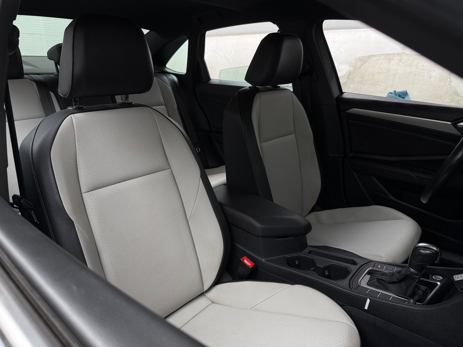 Thumbnail: 2019 Volkswagen Jetta - 2