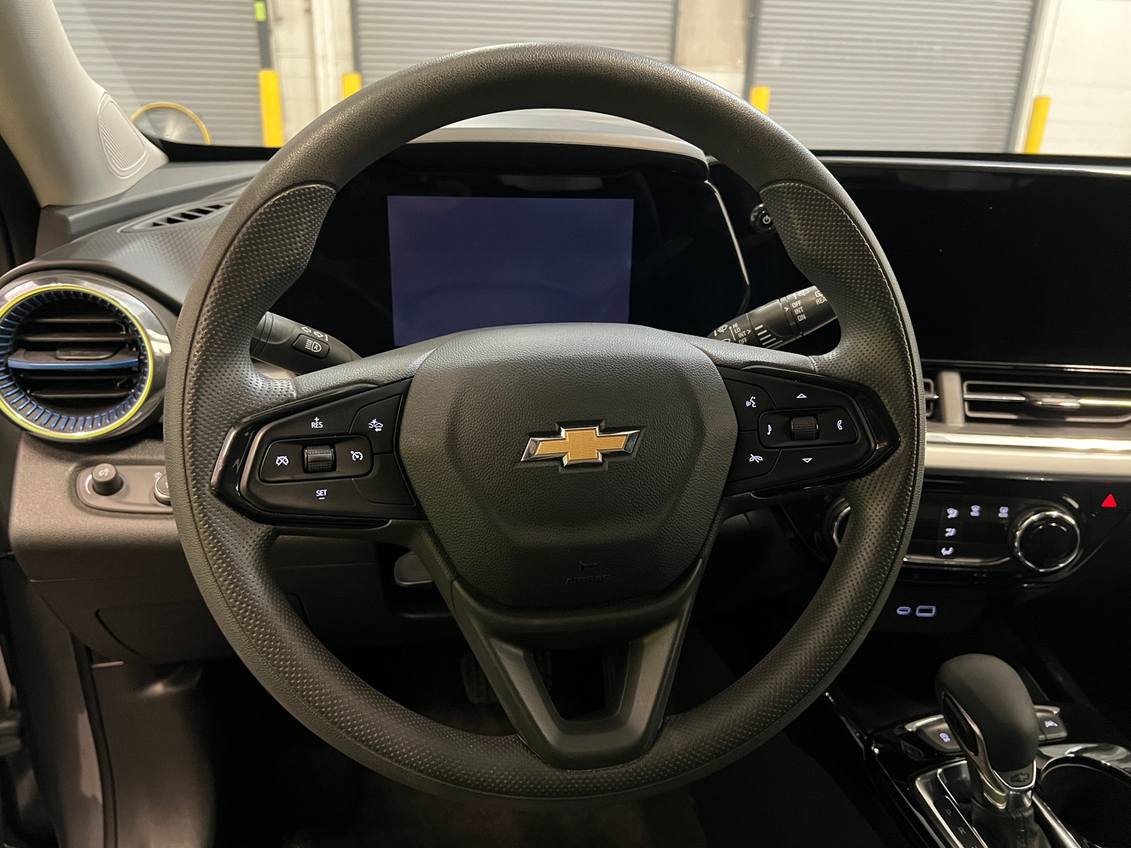 Thumbnail: 2025 Chevrolet Trax - 4