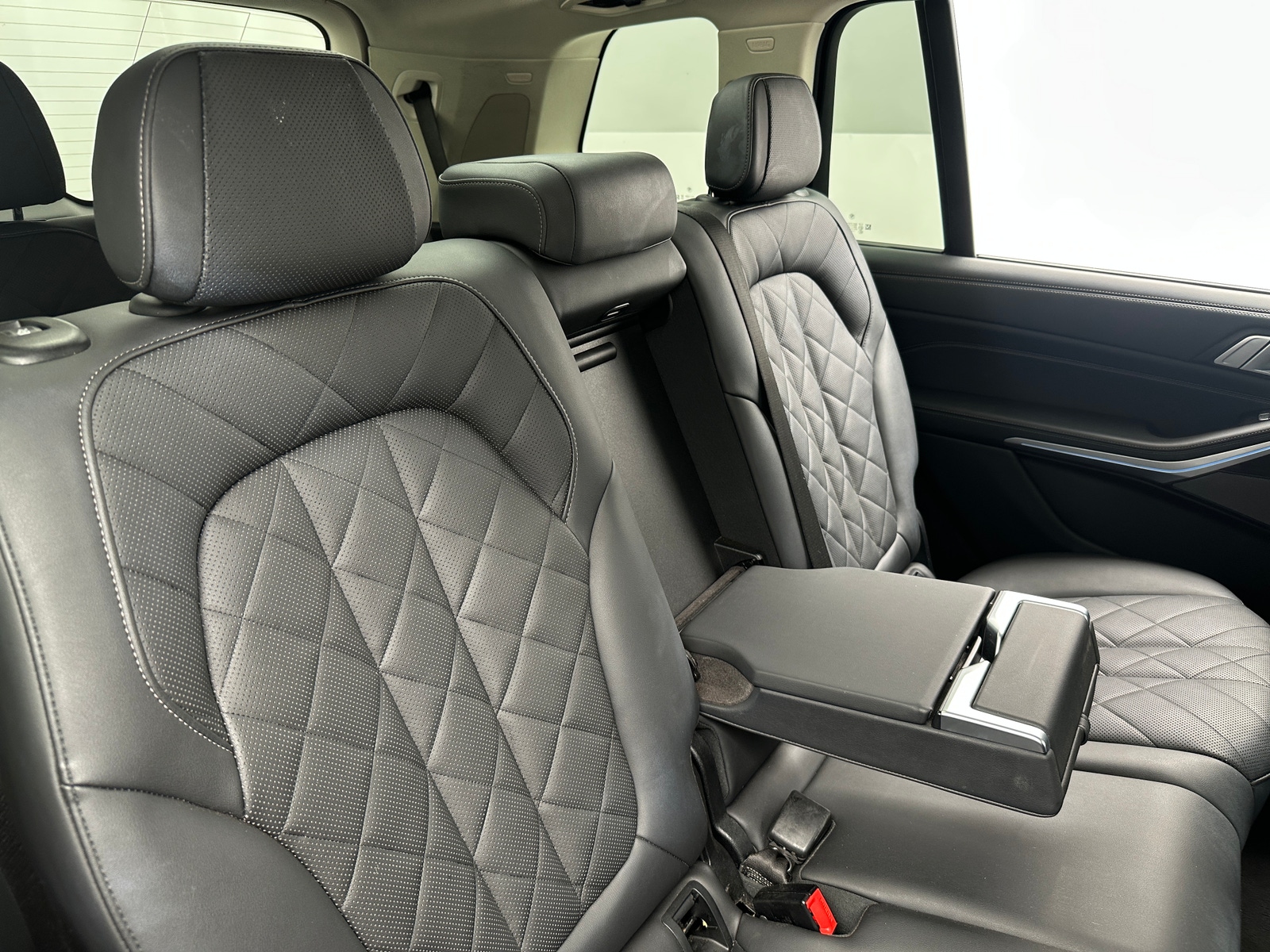 Thumbnail: 2024 BMW X7 - 6