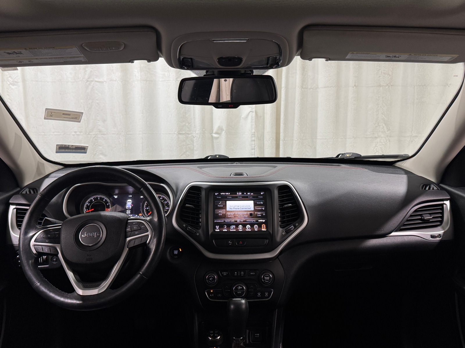 Thumbnail: 2015 Jeep Cherokee - 2