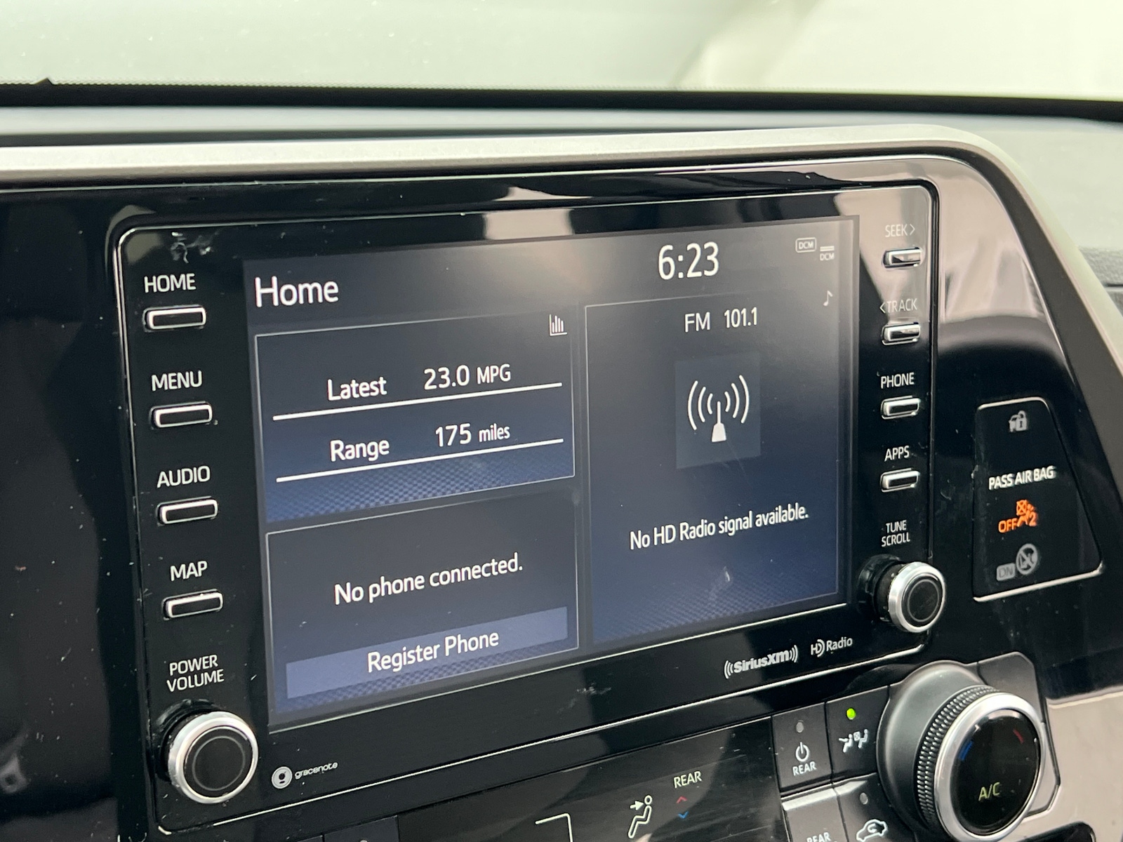 Thumbnail: 2020 Toyota Highlander - 4