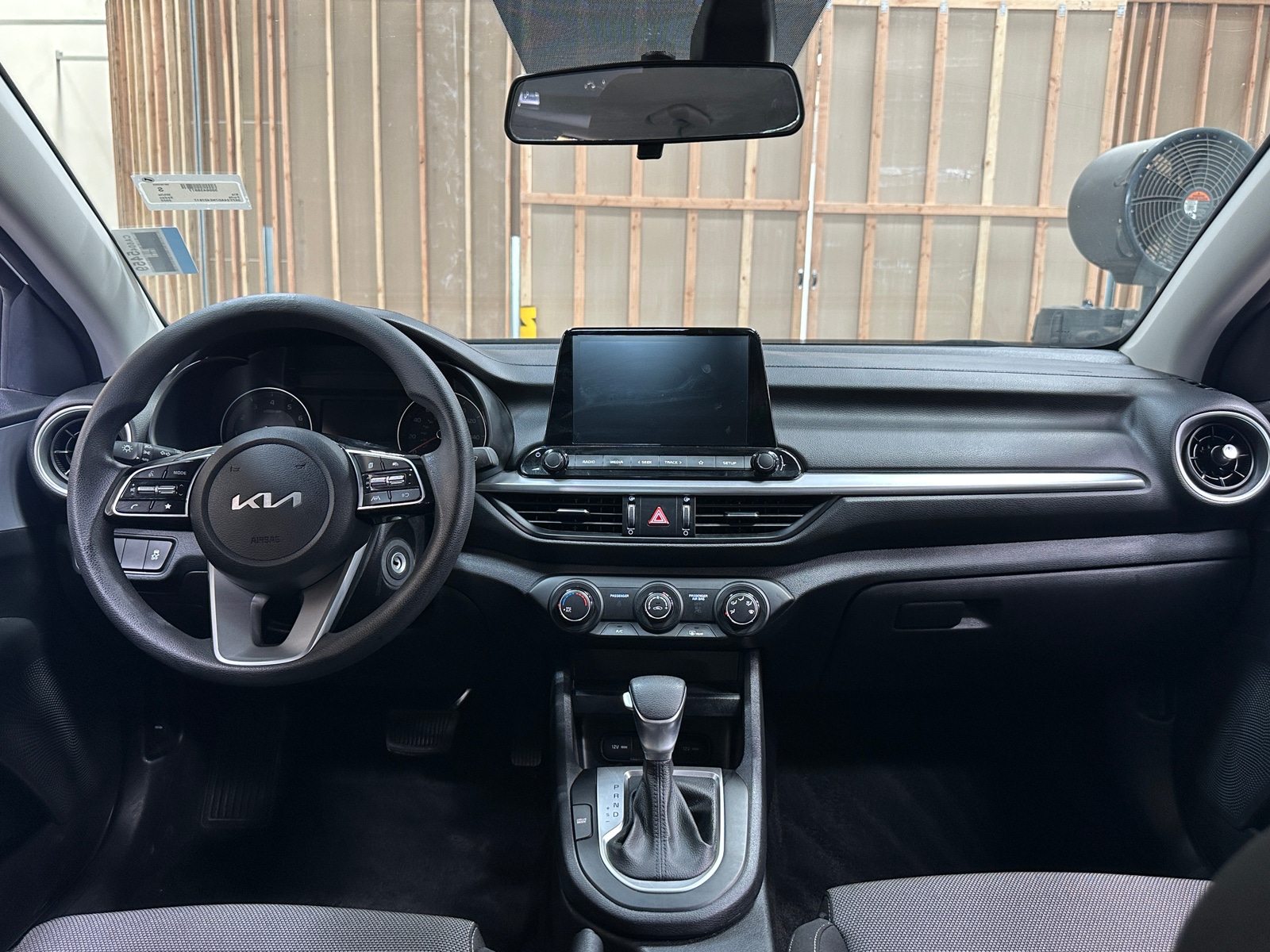 Thumbnail: 2022 Kia Forte - 3
