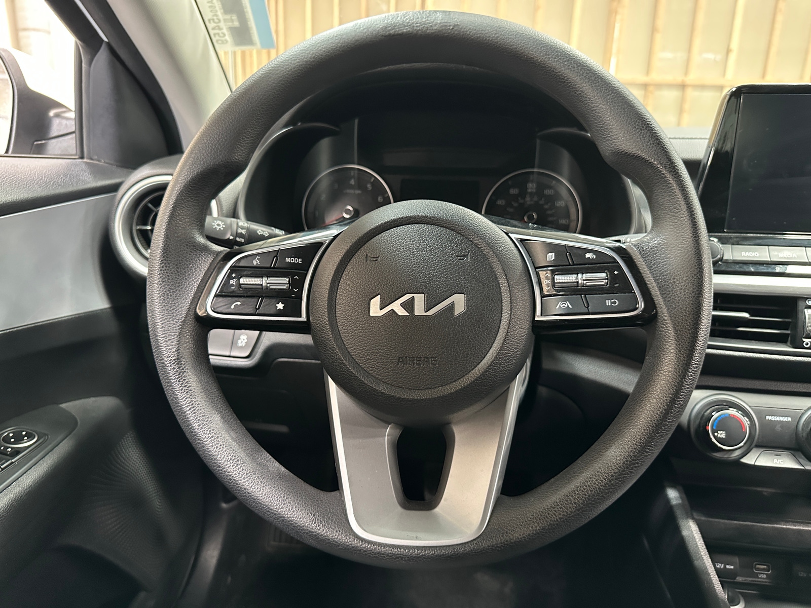 Thumbnail: 2022 Kia Forte - 5