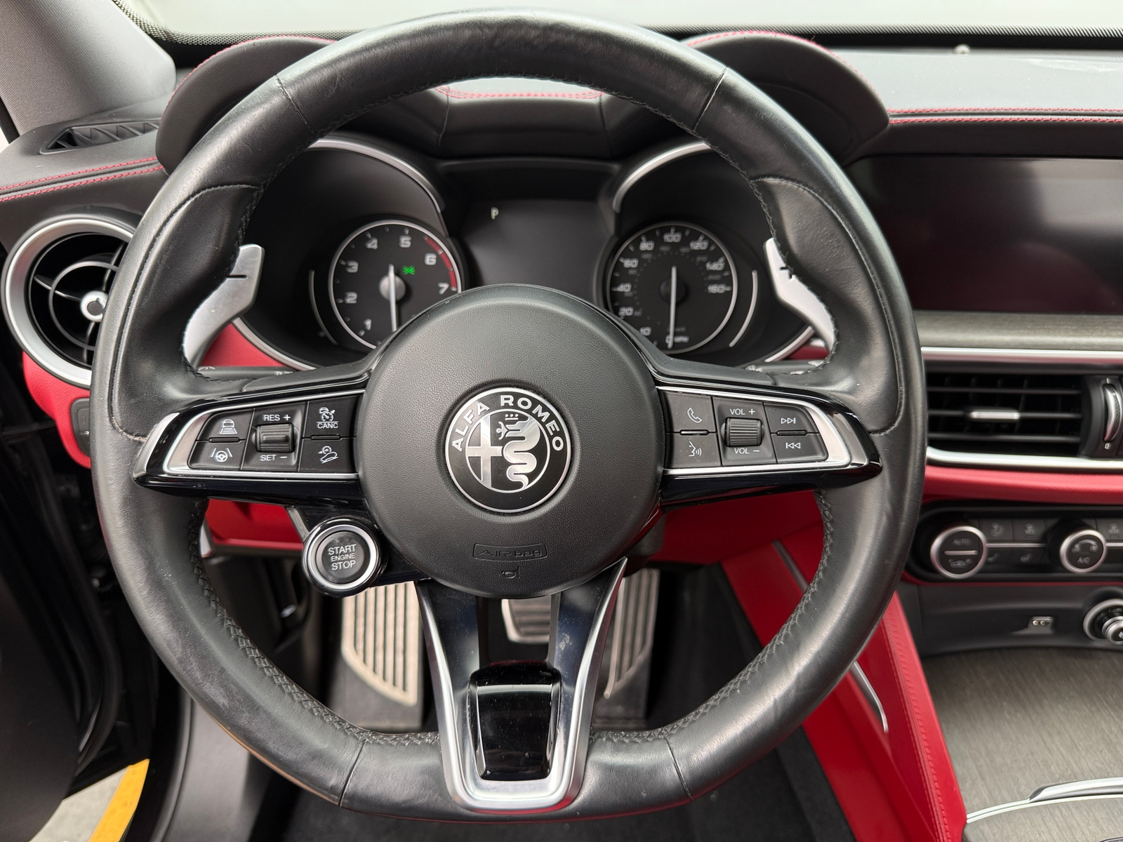 Thumbnail: 2020 Alfa Romeo Stelvio - 4