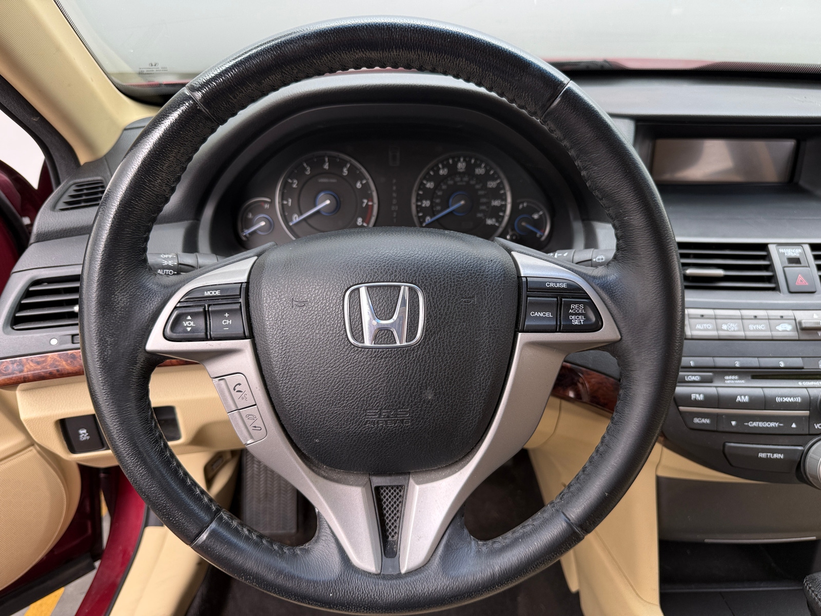 Thumbnail: 2010 Honda Accord Crosstour - 4