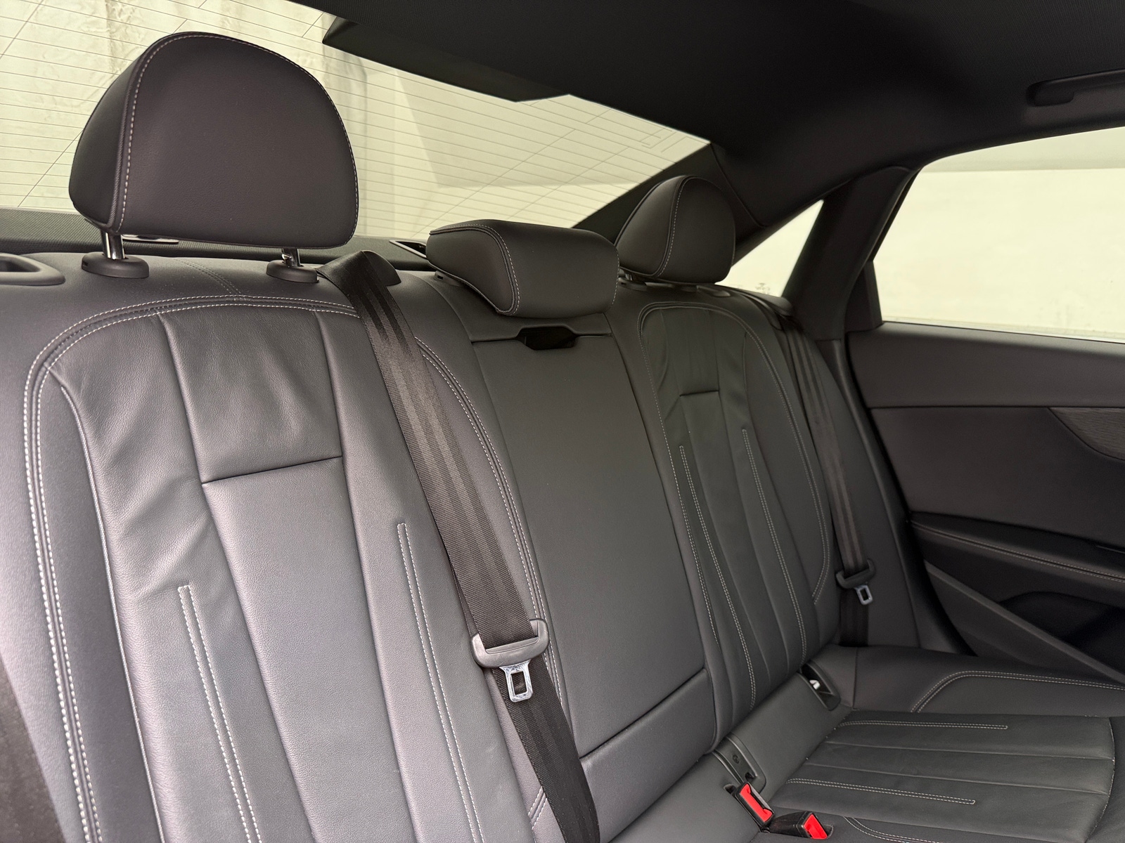 Thumbnail: 2022 Audi A4 - 5