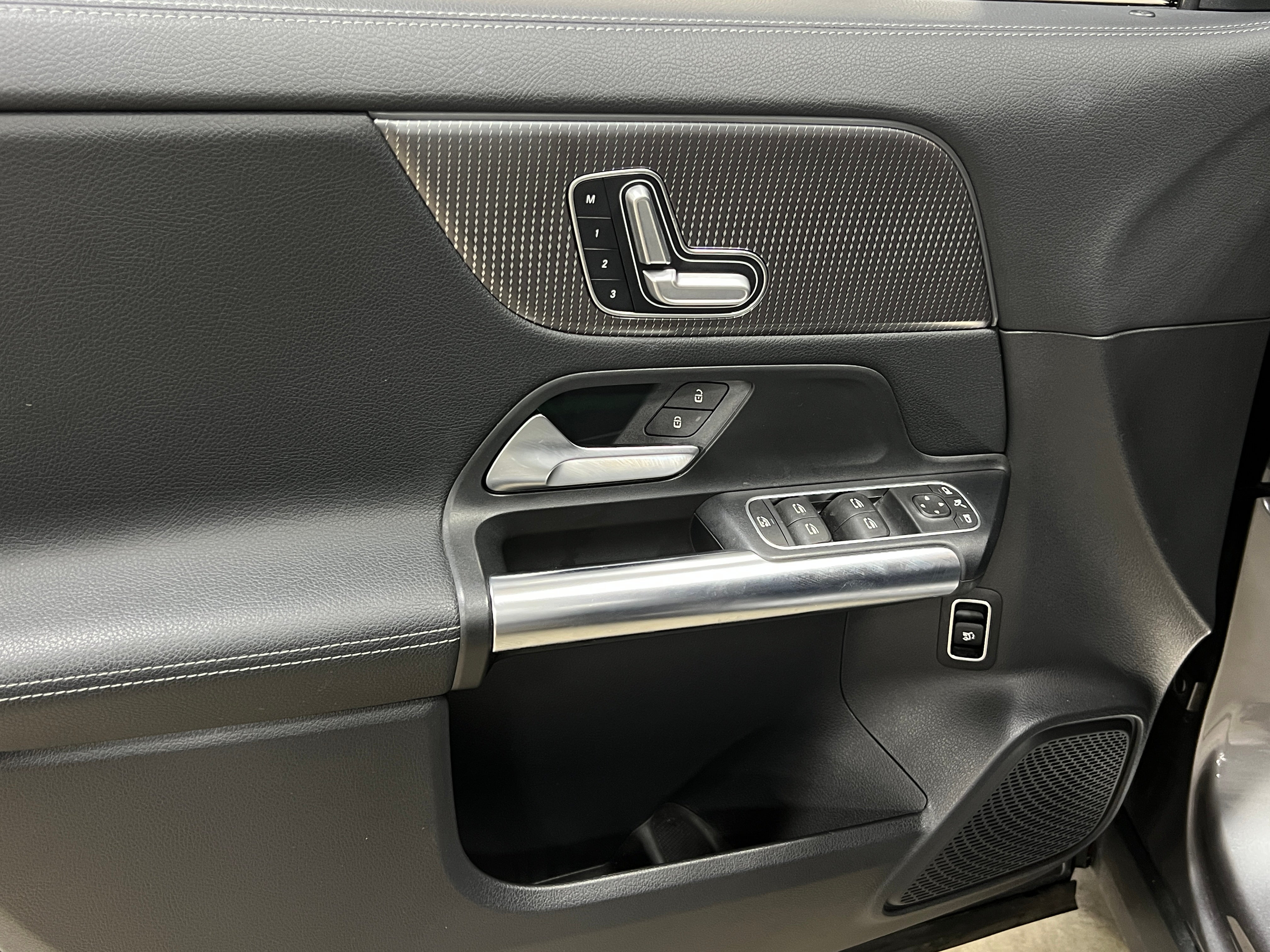 2021 Mercedes-Benz GLA GLA250 - Photo 10